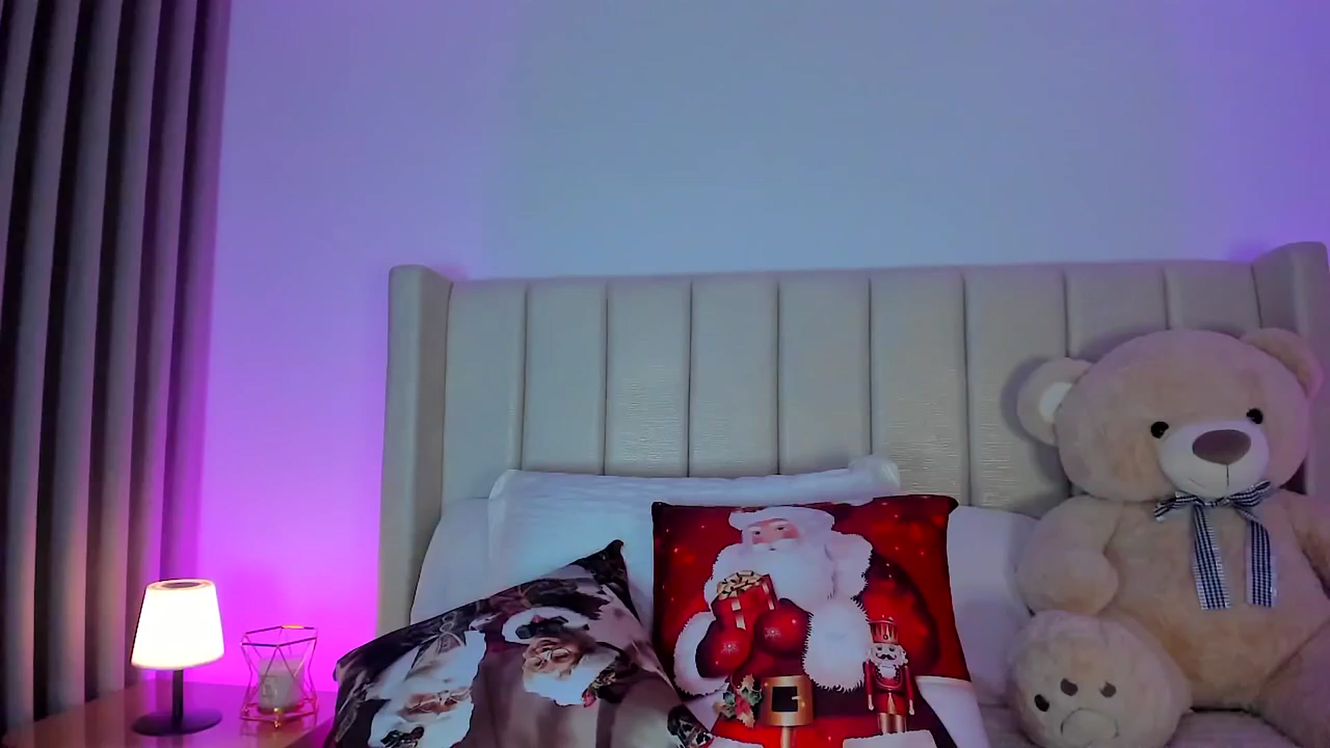 Gallery image thumbnail from SweetMar23's myfreecams stream on, 11/19/2025, 05:04 image 12 of 20