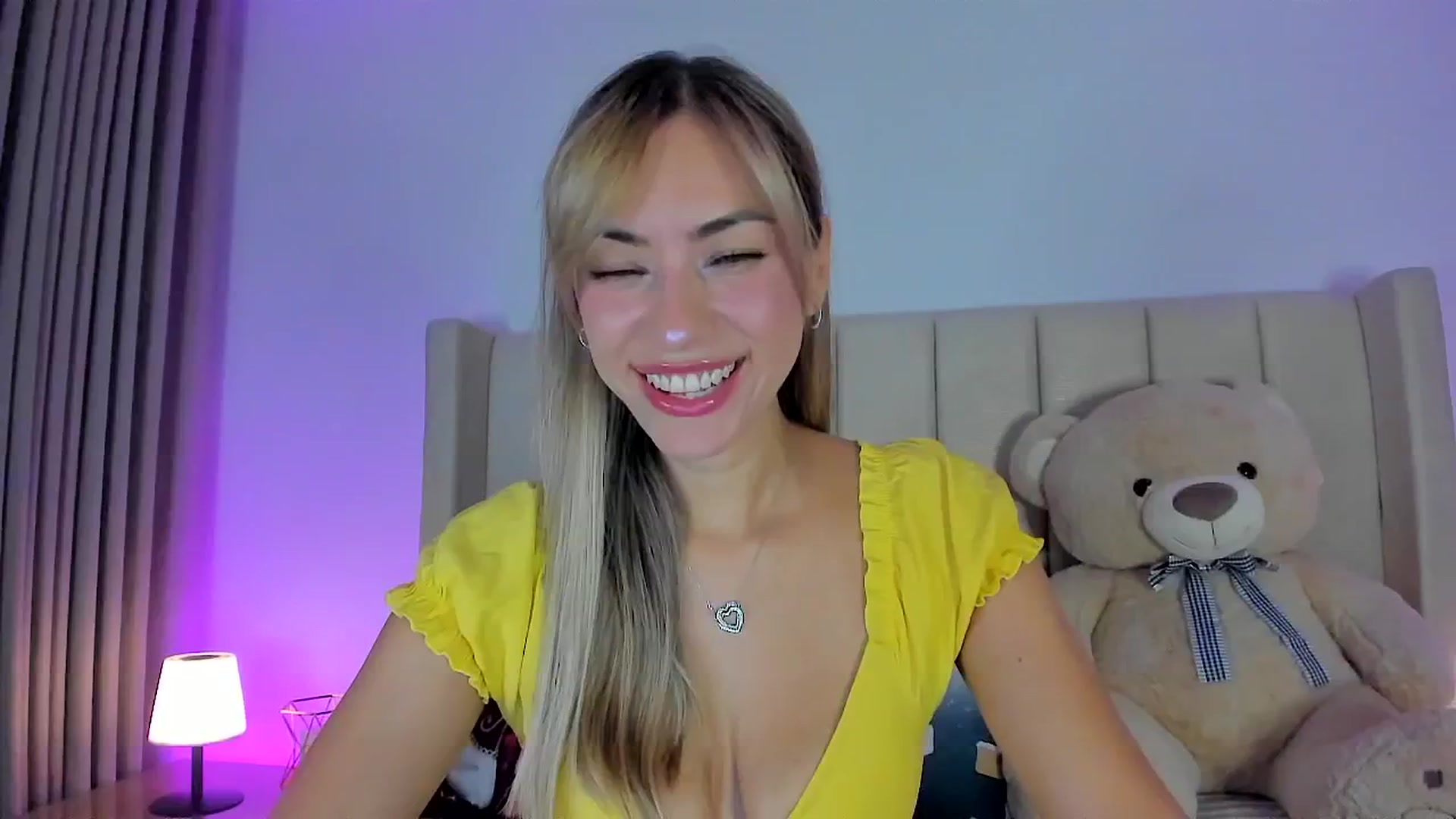 Gallery image thumbnail from SweetMar23's myfreecams stream on, 12/02/2025, 05:25 image 4 of 20