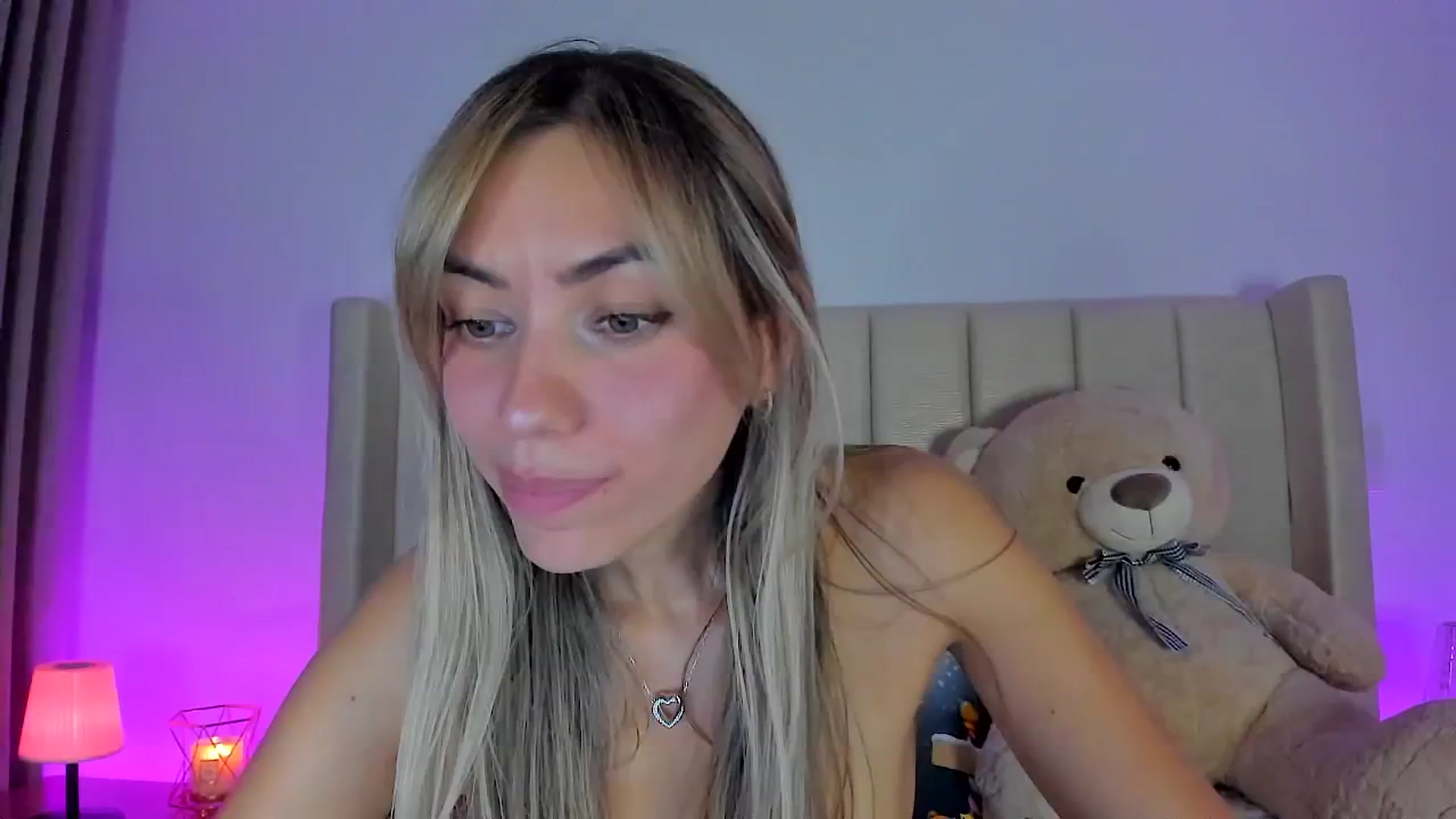 Gallery image thumbnail from SweetMar23's myfreecams stream on, 12/05/2025, 05:15 image 20 of 20