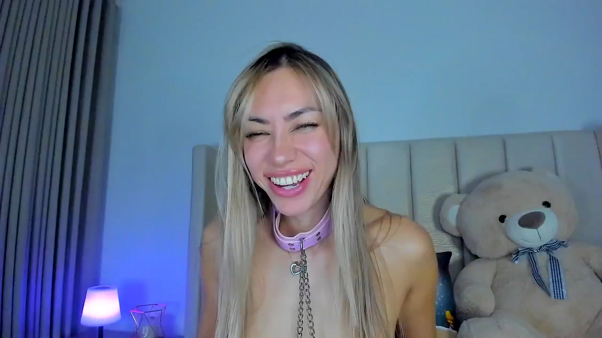 Gallery image thumbnail from SweetMar23's myfreecams stream on, 12/07/2025, 01:20 image 5 of 20