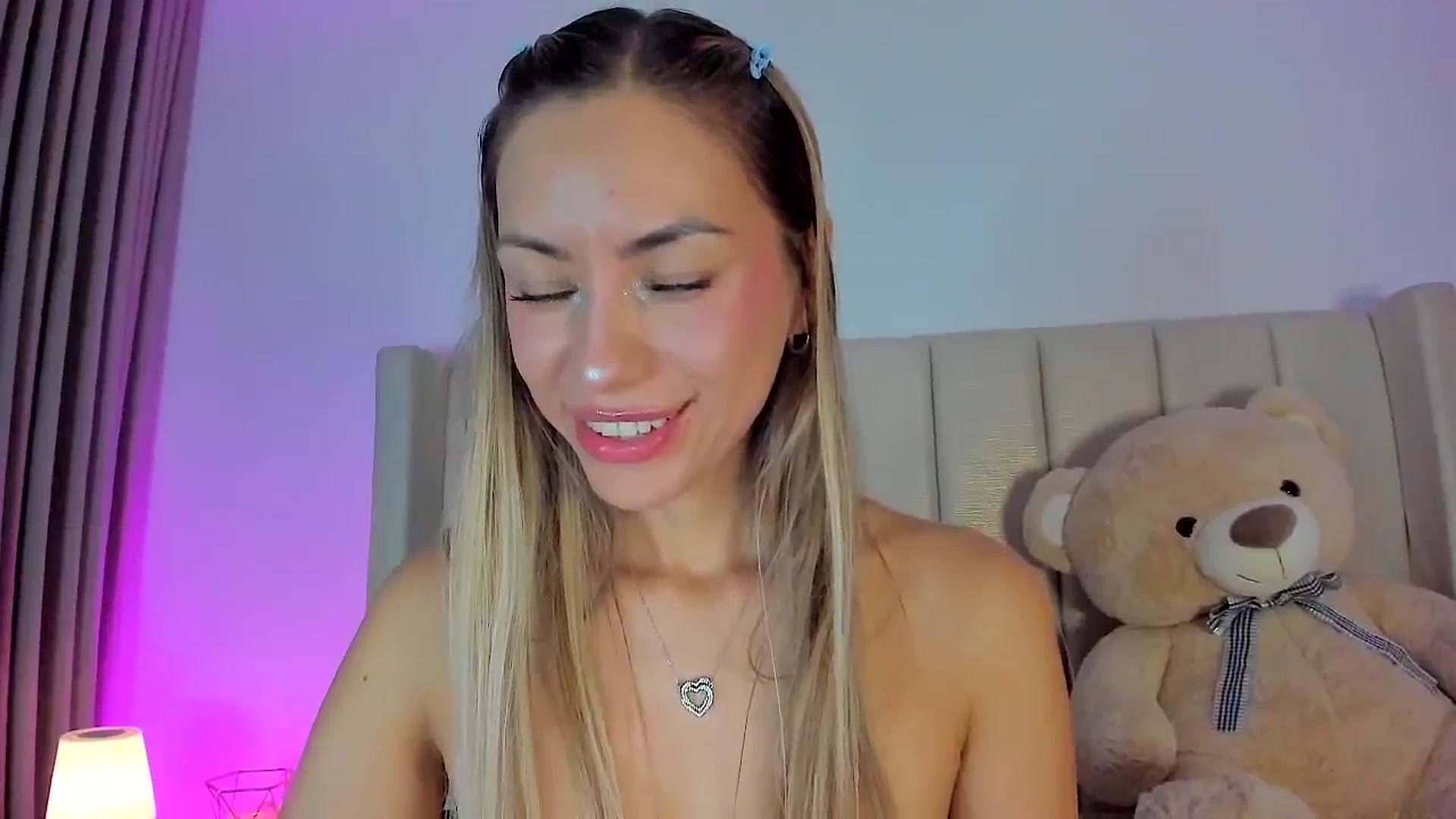 Gallery image thumbnail from SweetMar23's myfreecams stream on, 12/24/2025, 05:32 image 5 of 20