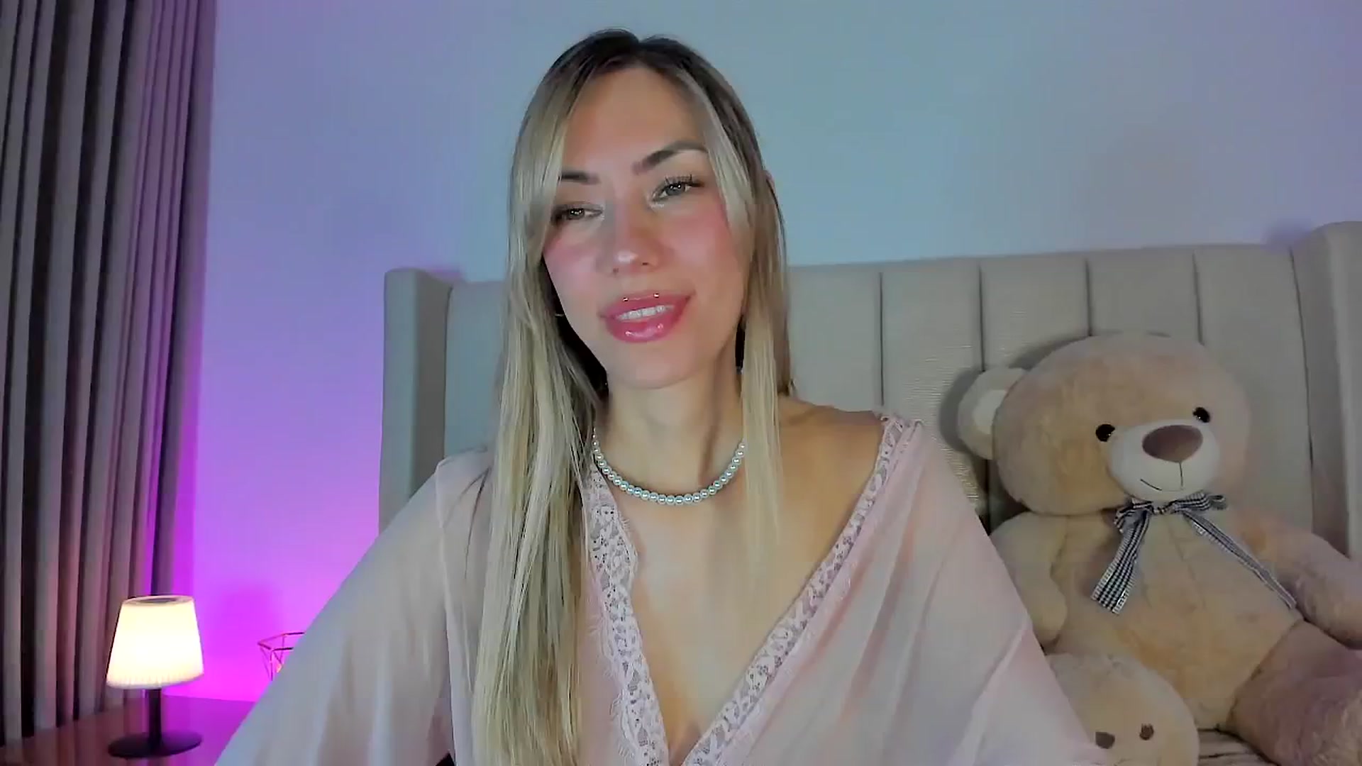 Gallery image thumbnail from SweetMar23's myfreecams stream on, 12/29/2025, 05:46 image 2 of 20