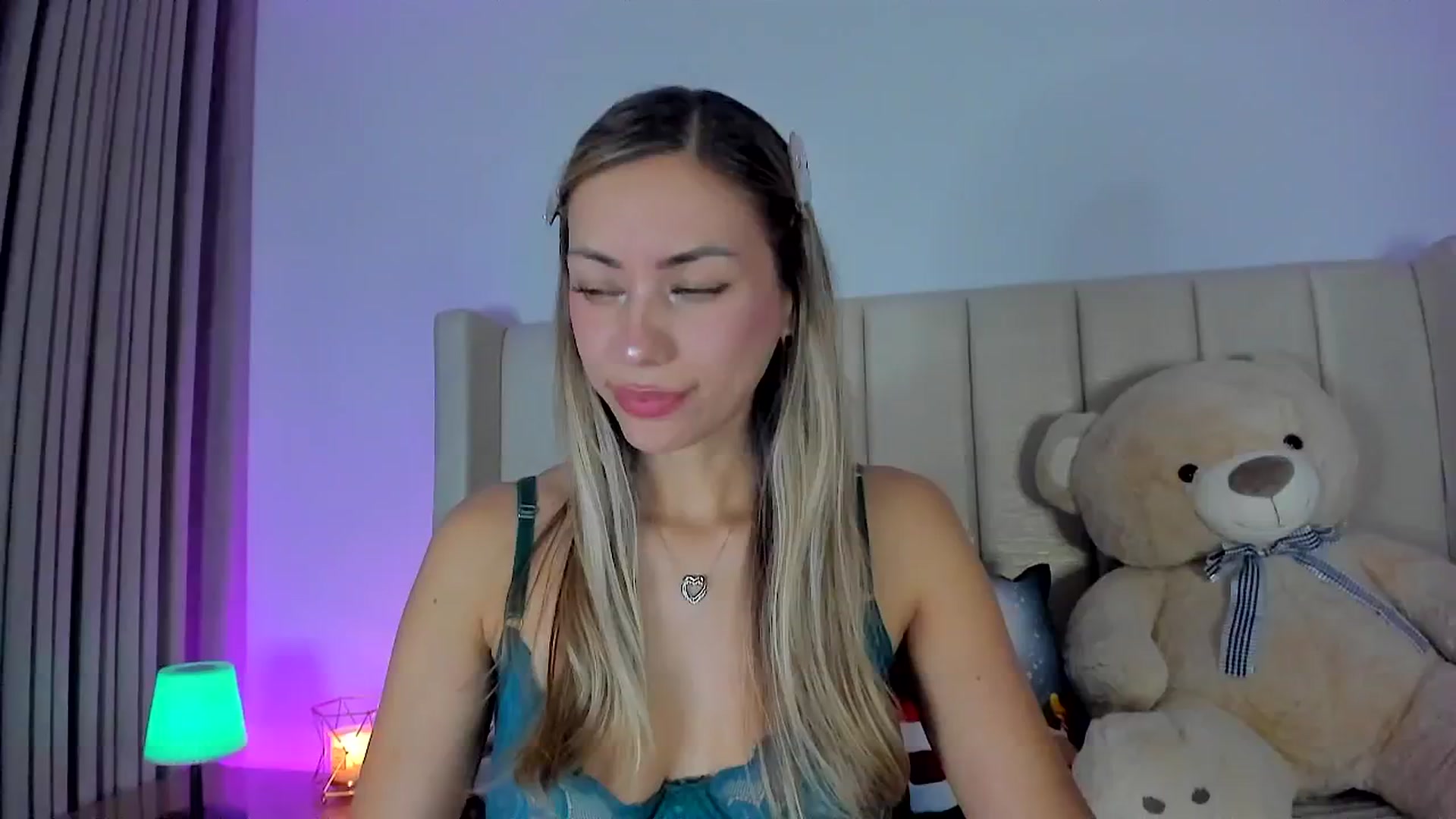 Gallery image thumbnail from SweetMar23's myfreecams stream on, 01/03/2026, 05:05 image 8 of 20