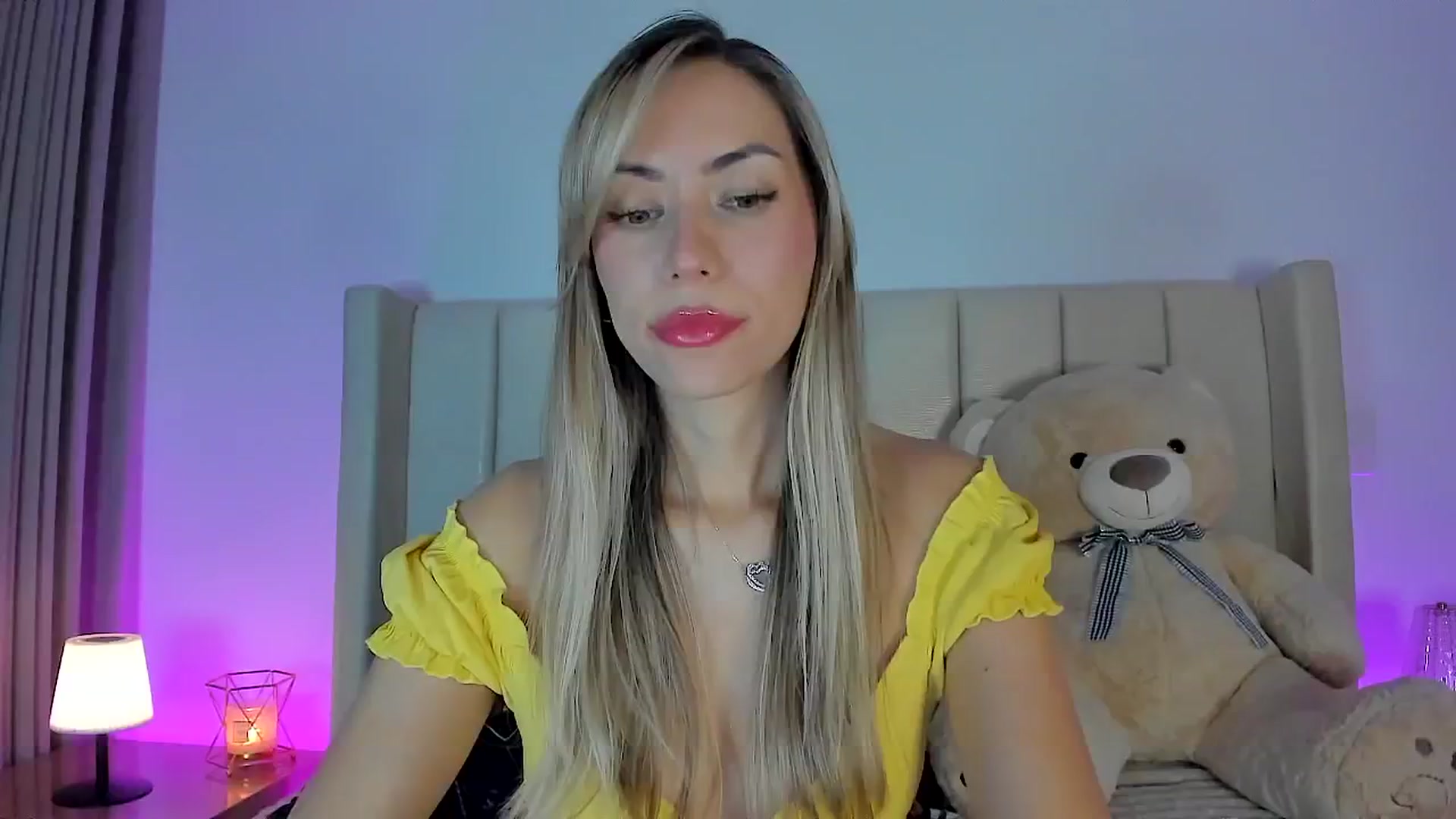 Gallery image thumbnail from SweetMar23's myfreecams stream on, 01/09/2026, 02:53 image 3 of 20