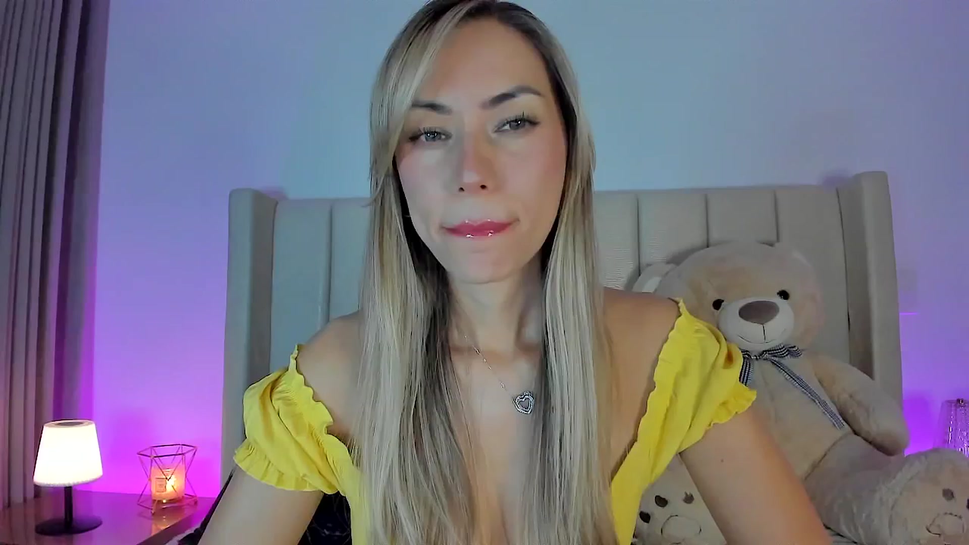 Gallery image thumbnail from SweetMar23's myfreecams stream on, 01/09/2026, 02:53 image 2 of 20