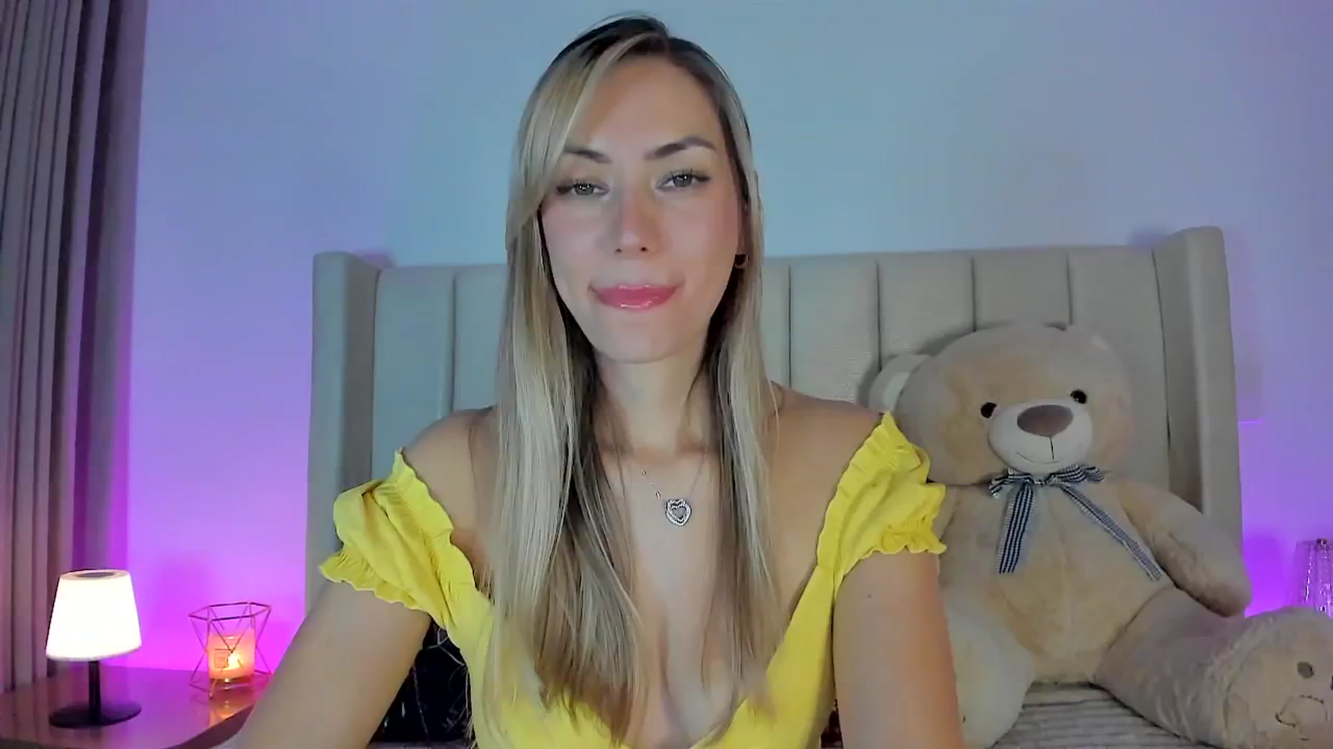 Gallery image thumbnail from SweetMar23's myfreecams stream on, 01/09/2026, 02:53 image 10 of 20