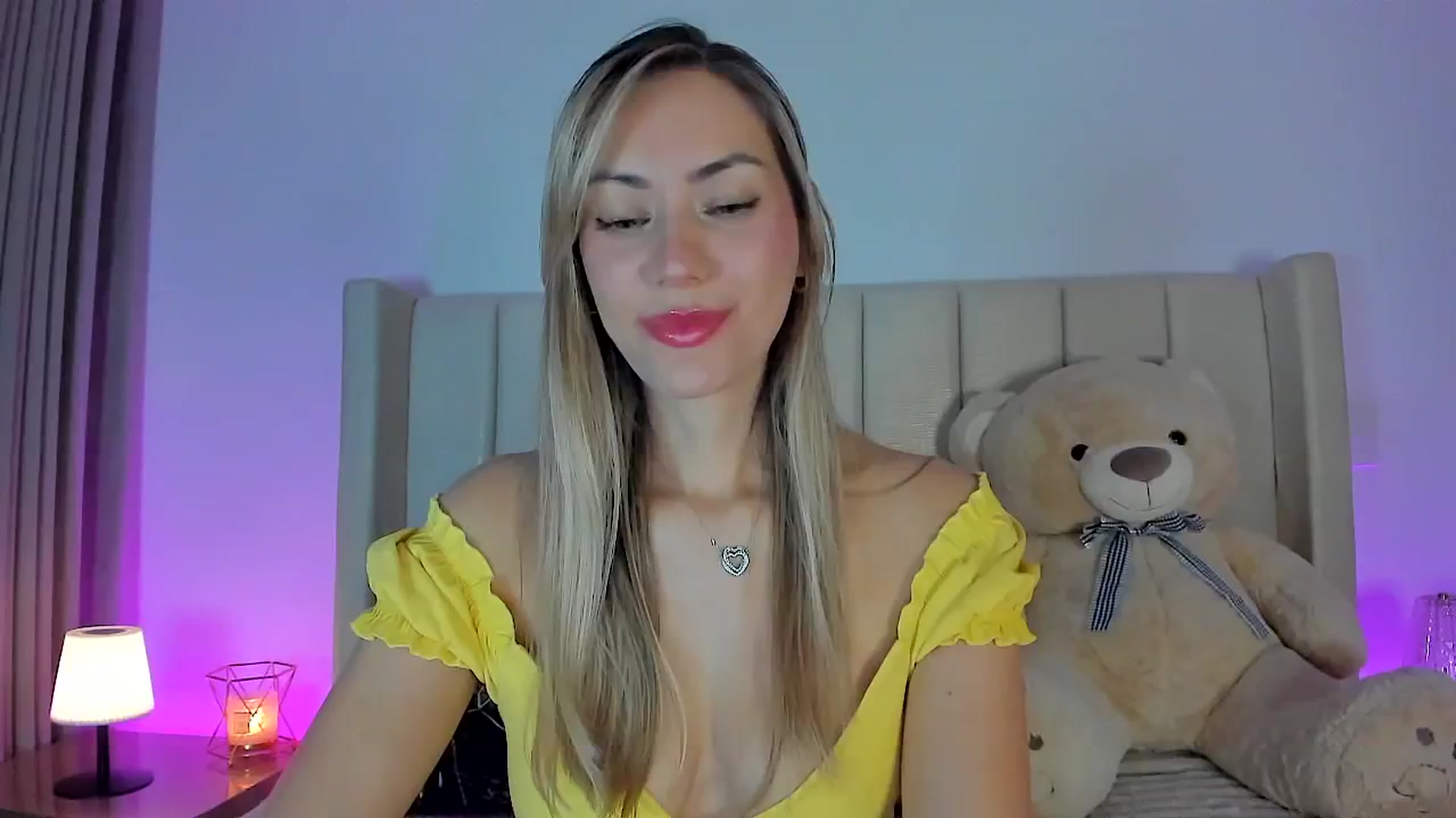 Gallery image thumbnail from SweetMar23's myfreecams stream on, 01/09/2026, 02:53 image 8 of 20