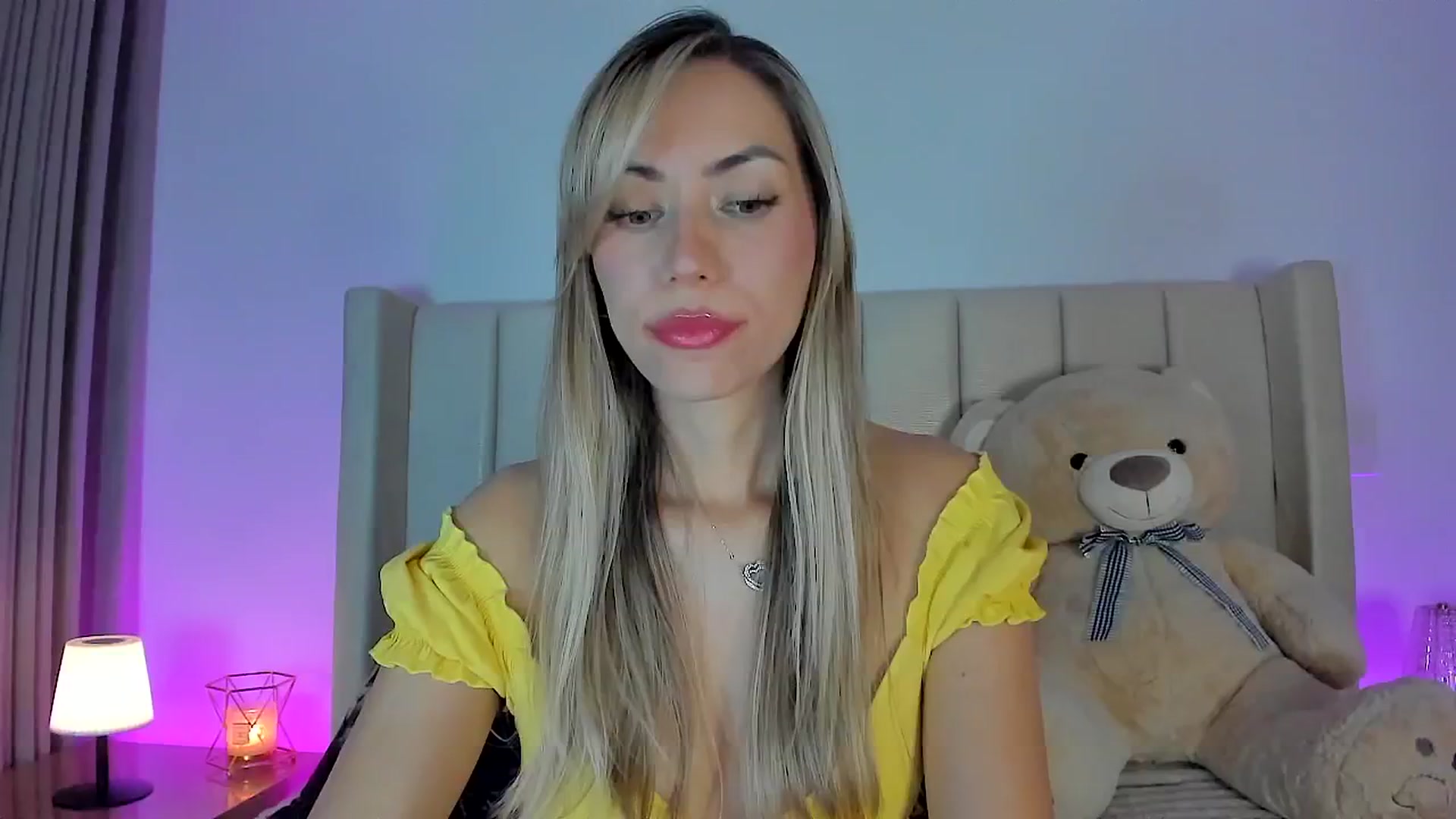 Gallery image thumbnail from SweetMar23's myfreecams stream on, 01/09/2026, 02:53 image 4 of 20
