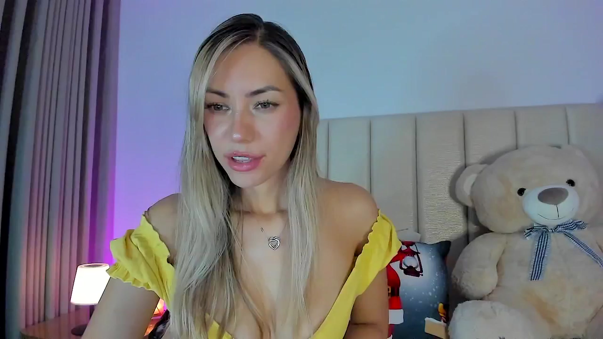 Gallery image thumbnail from SweetMar23's myfreecams stream on, 01/09/2026, 03:33 image 9 of 20