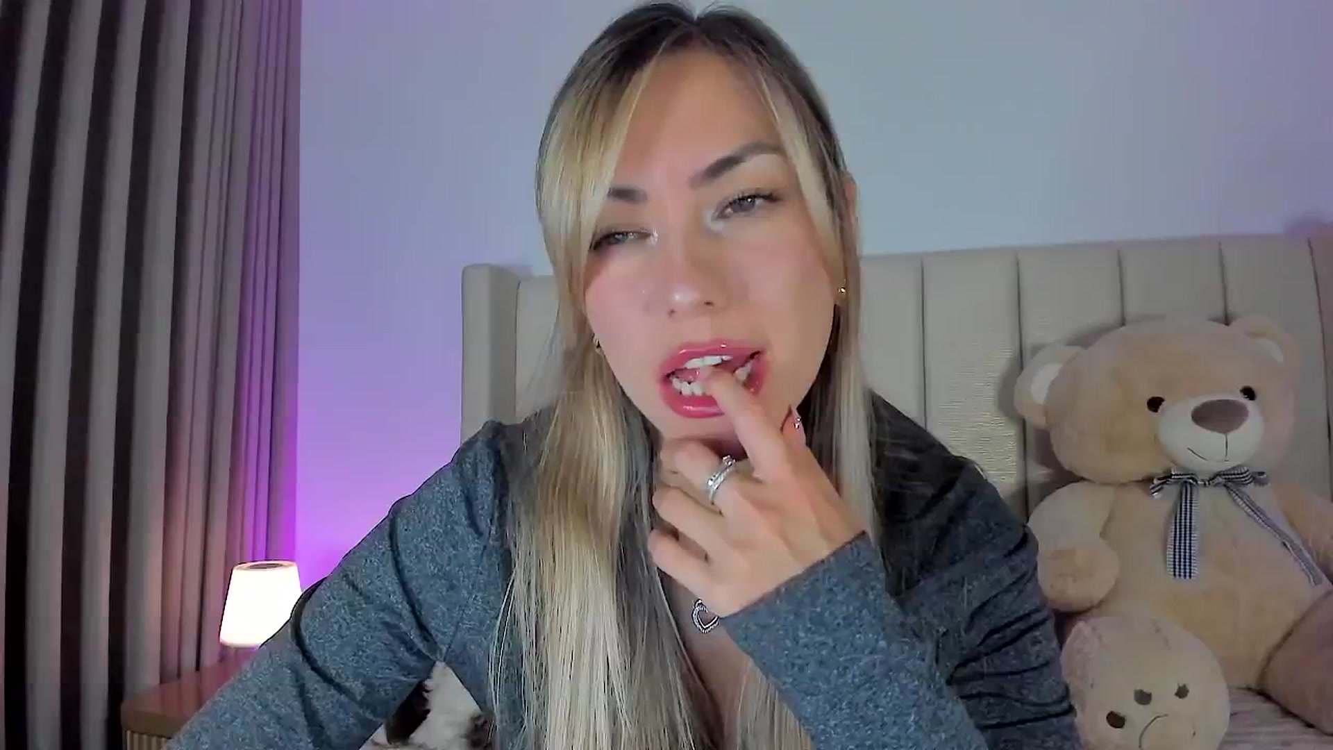 Gallery image thumbnail from SweetMar23's myfreecams stream on, 01/14/2026, 04:59 image 2 of 20