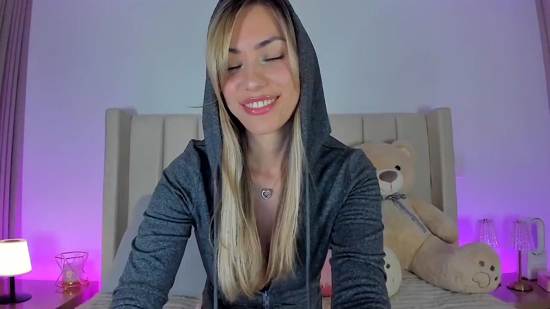 Gallery image thumbnail from SweetMar23's myfreecams stream on, 01/14/2026, 04:59 image 6 of 20