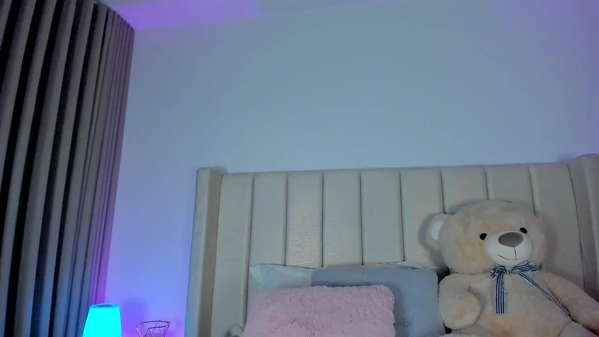 Gallery image thumbnail from SweetMar23's myfreecams stream on, 01/26/2026, 01:22 image 14 of 20