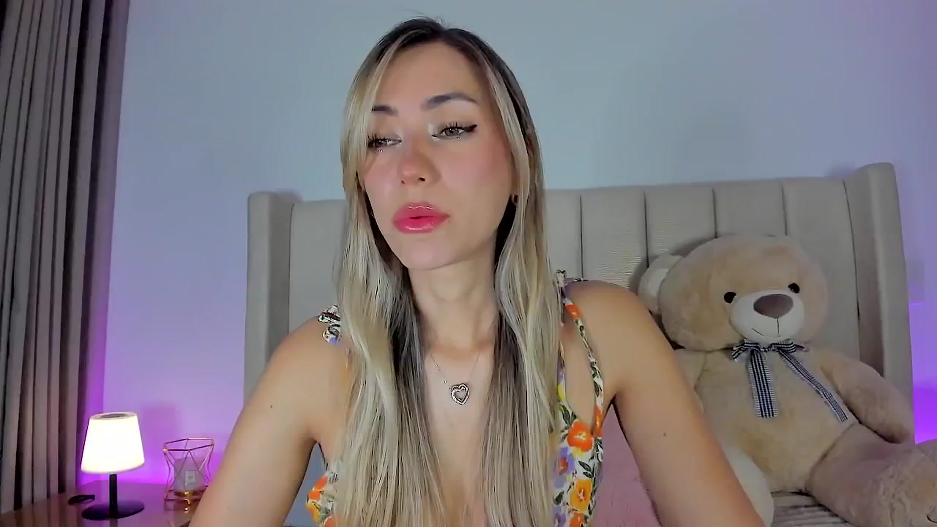 Gallery image thumbnail from SweetMar23's myfreecams stream on, 01/29/2026, 05:04 image 1 of 20