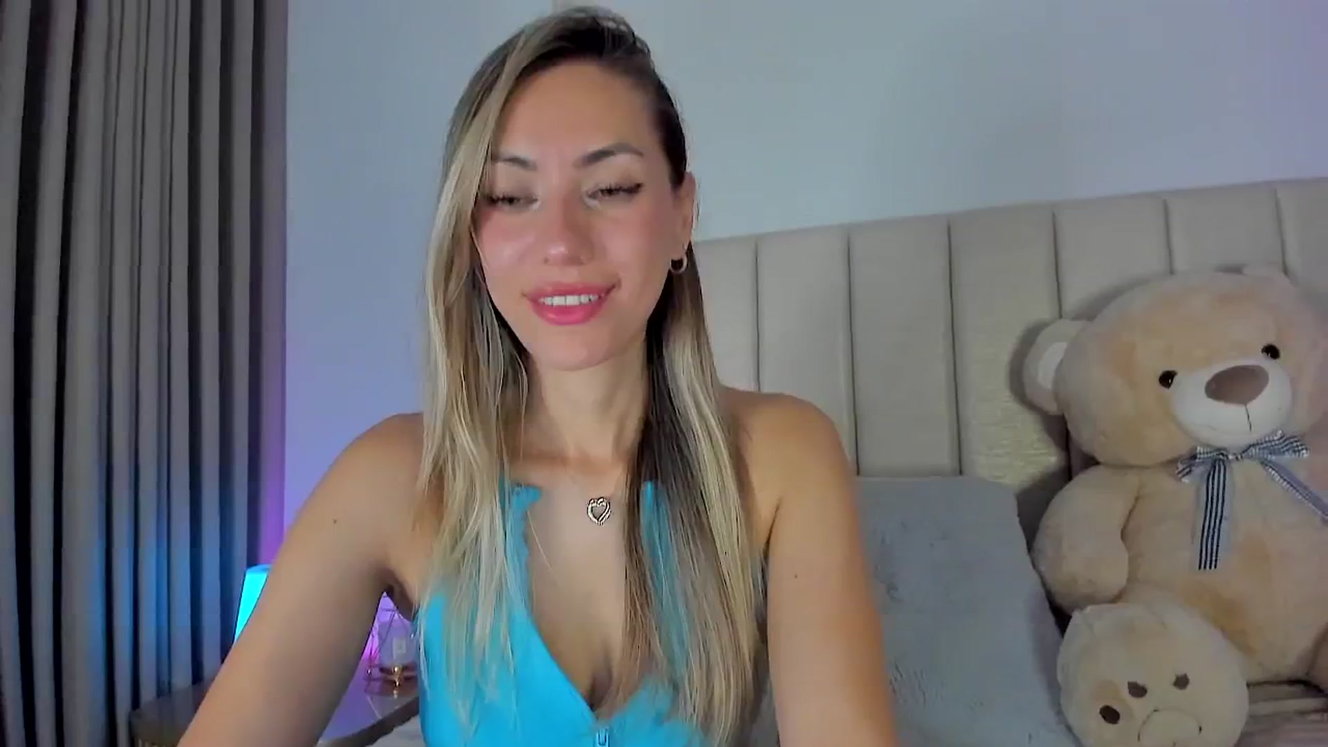 Gallery image thumbnail from SweetMar23's myfreecams stream on, 01/31/2026, 03:58 image 15 of 20