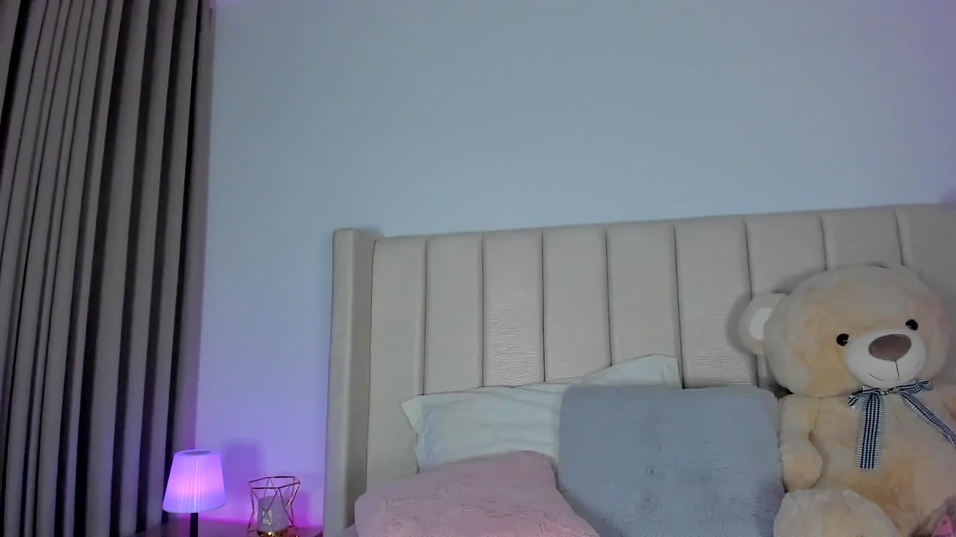 Gallery image thumbnail from SweetMar23's myfreecams stream on, 03/04/2026, 06:08 image 18 of 20