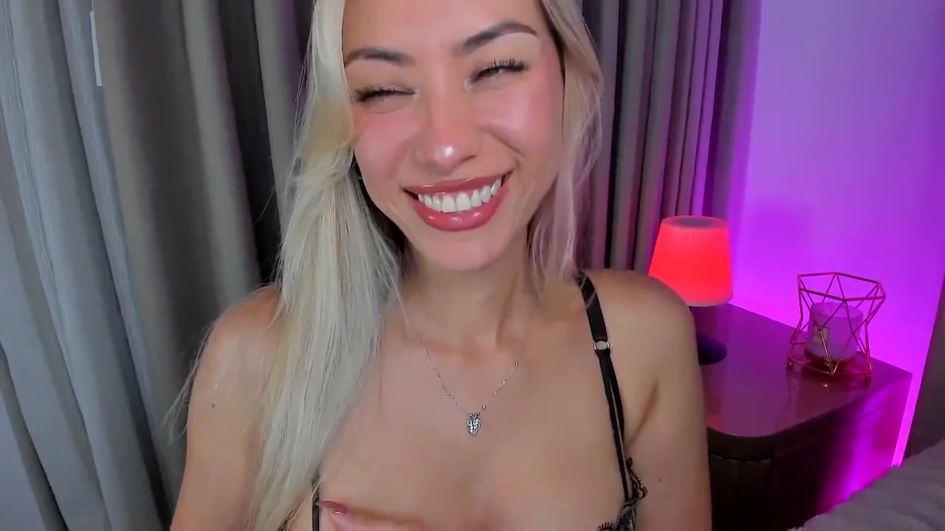 Gallery image thumbnail from SweetMar23's myfreecams stream on, 04/09/2026, 05:16 image 3 of 20