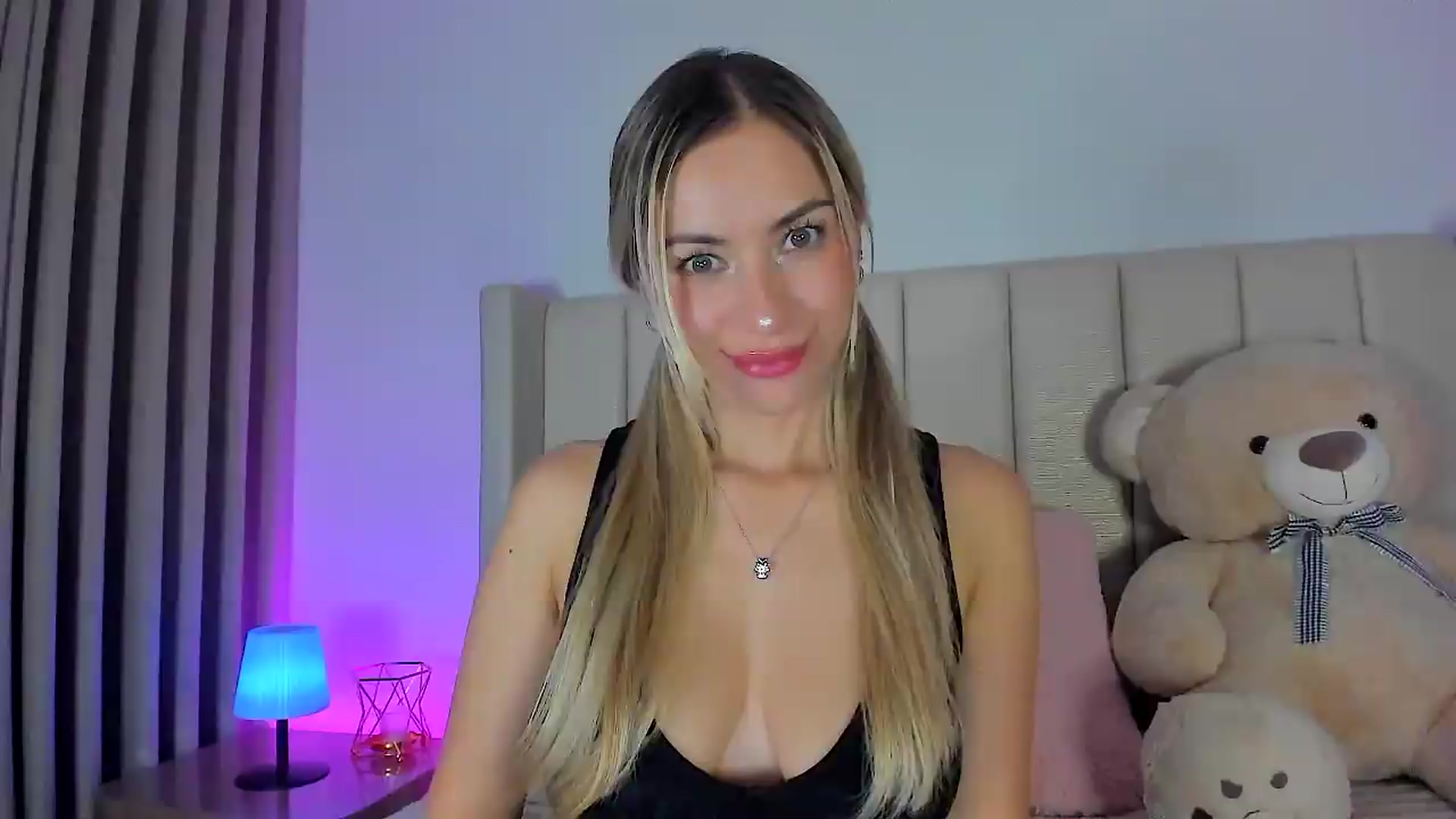 Gallery image thumbnail from SweetMar23's myfreecams stream on, 05/13/2026, 02:50 image 20 of 20