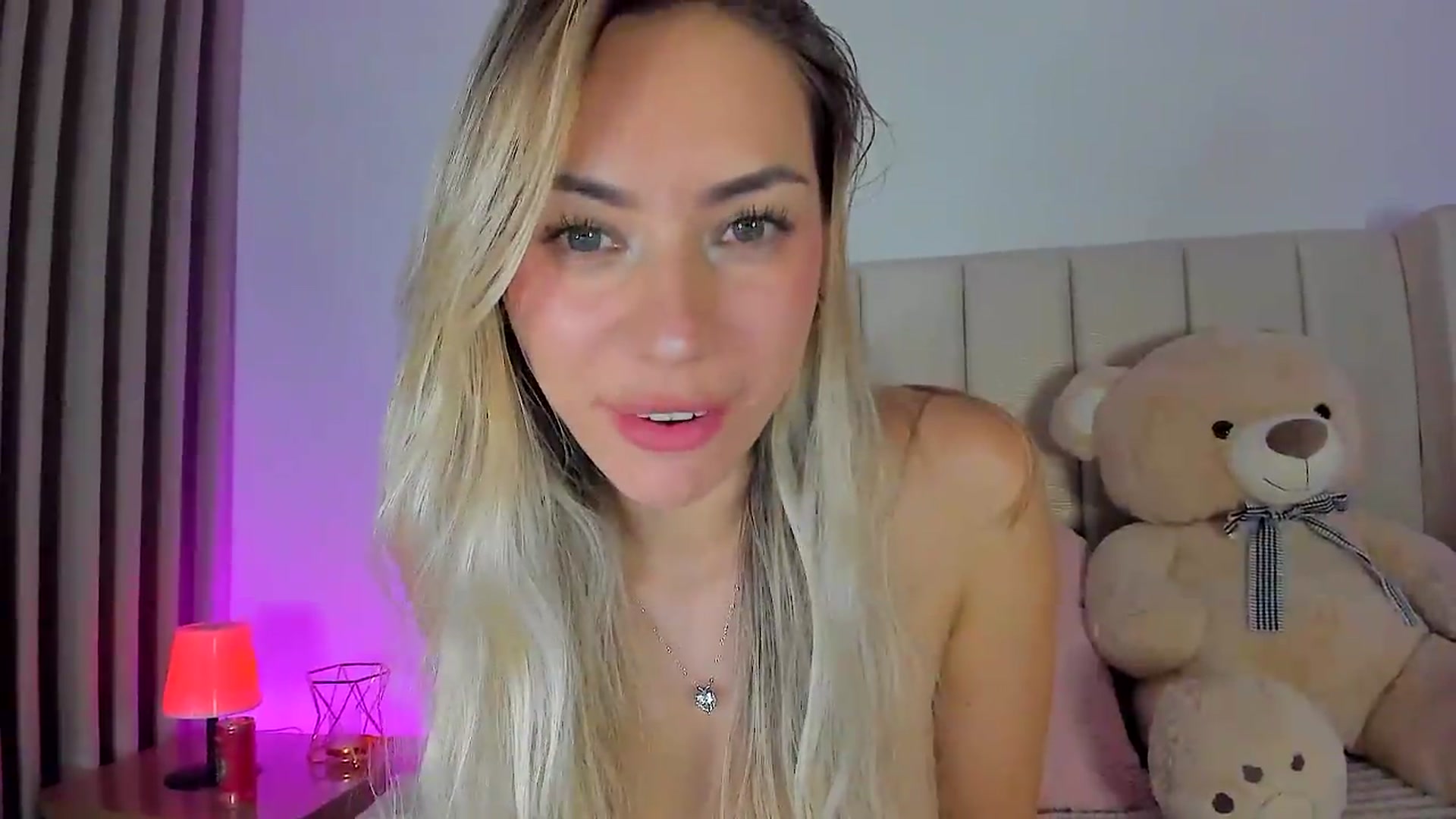 Gallery image thumbnail from SweetMar23's myfreecams stream on, 05/24/2026, 05:47 image 13 of 20