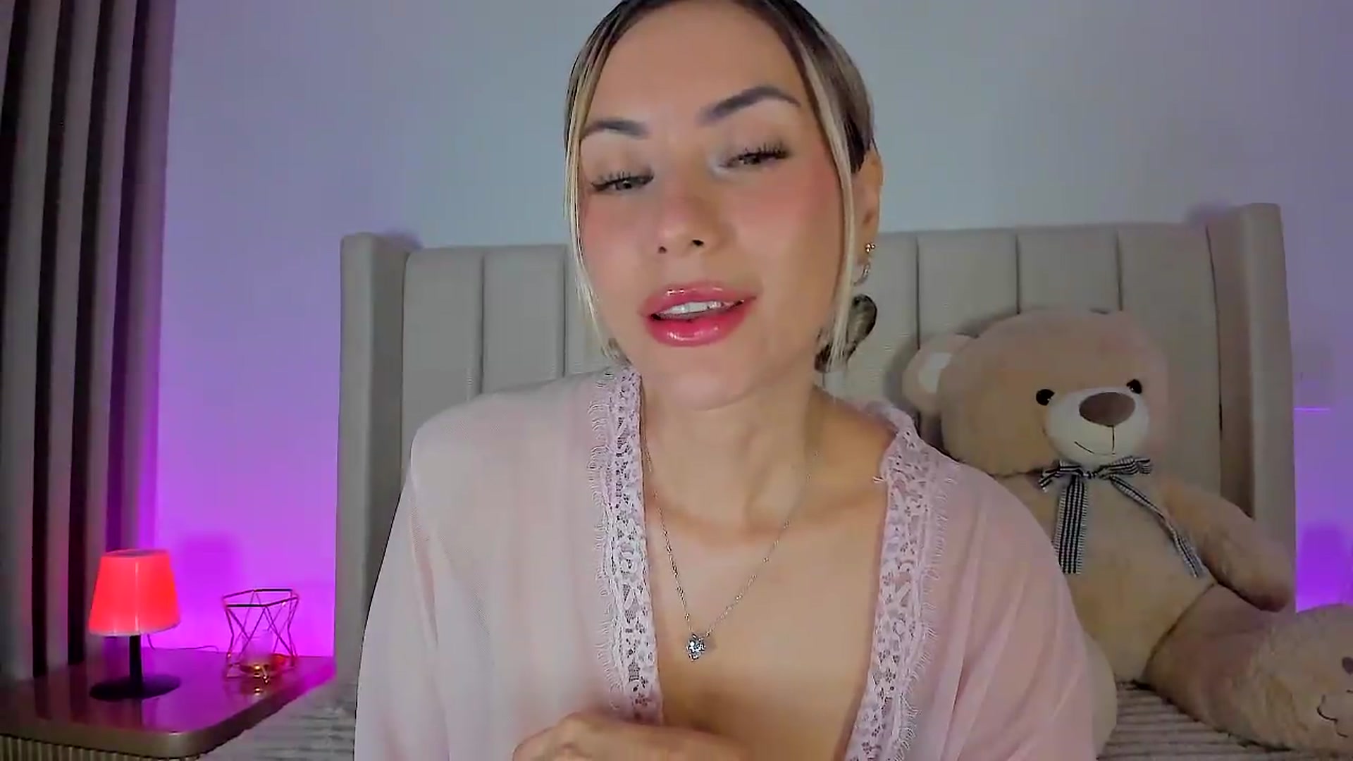 Gallery image thumbnail from SweetMar23's myfreecams stream on, 05/24/2026, 05:47 image 3 of 20