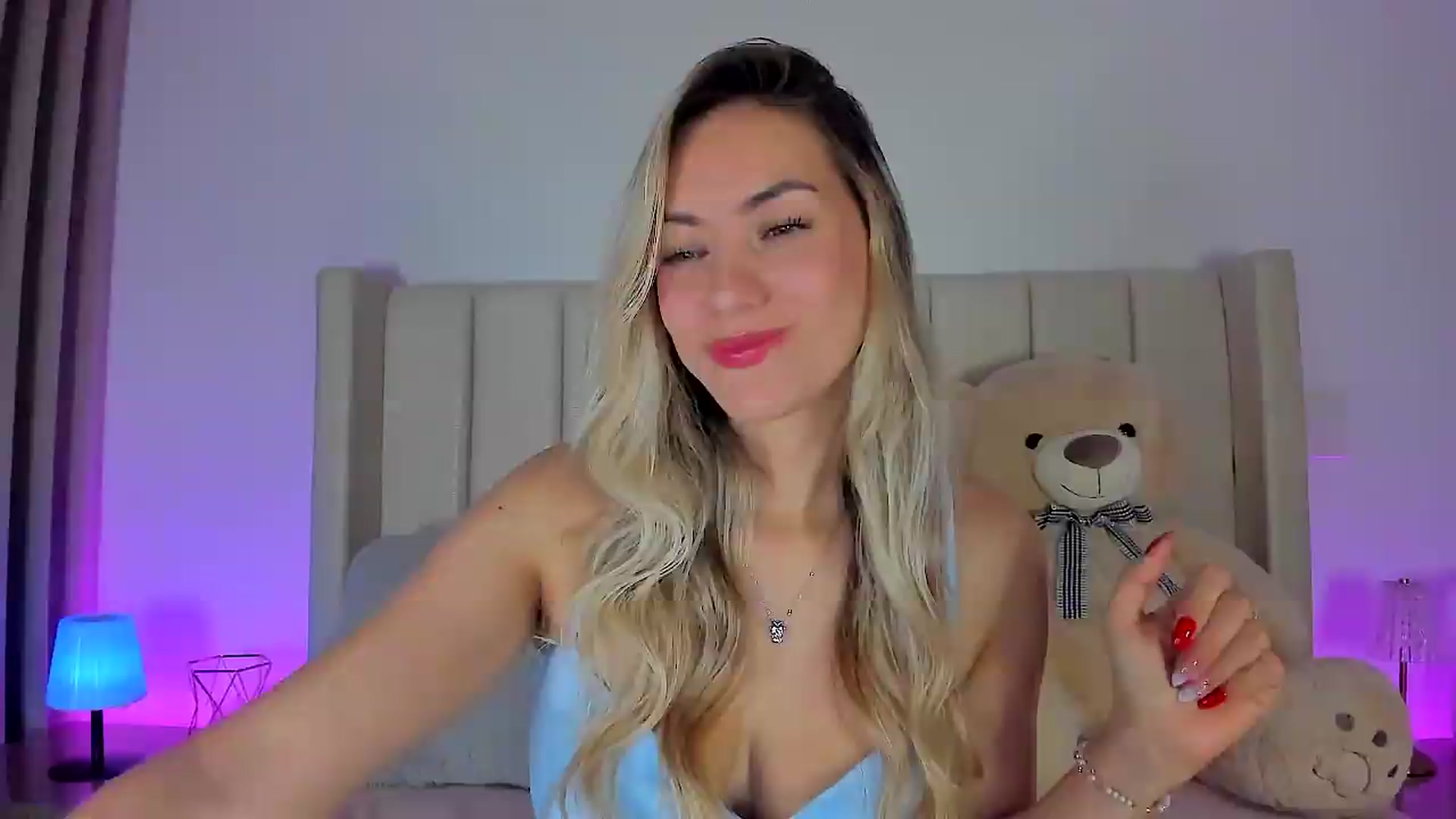 Gallery image thumbnail from SweetMar23's myfreecams stream on, 05/26/2026, 06:03 image 4 of 20