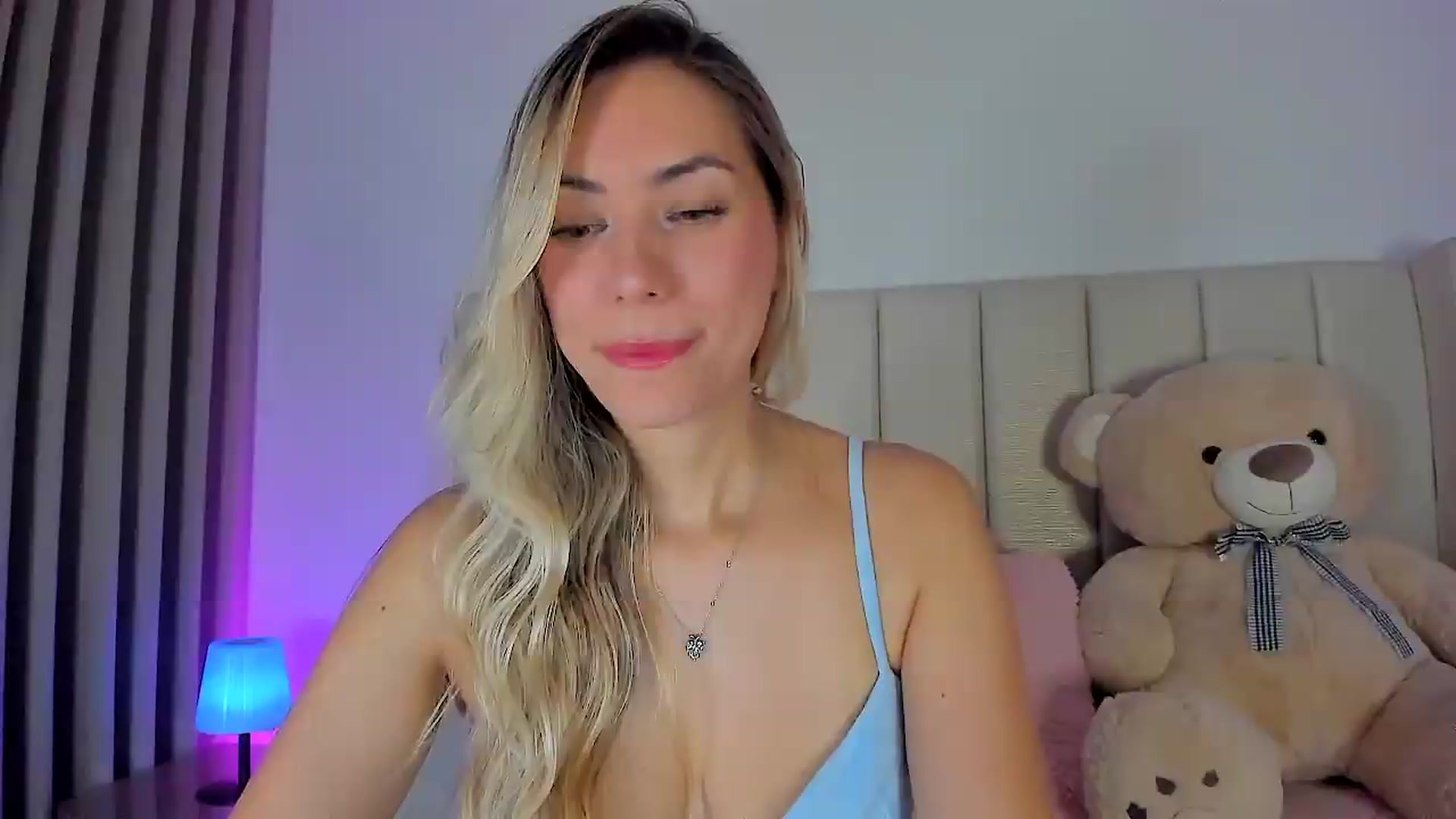 Gallery image thumbnail from SweetMar23's myfreecams stream on, 05/26/2026, 06:03 image 9 of 20