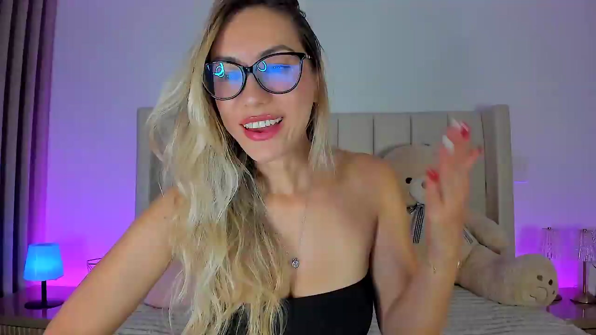 Gallery image thumbnail from SweetMar23's myfreecams stream on, 06/06/2026, 04:41 image 3 of 20