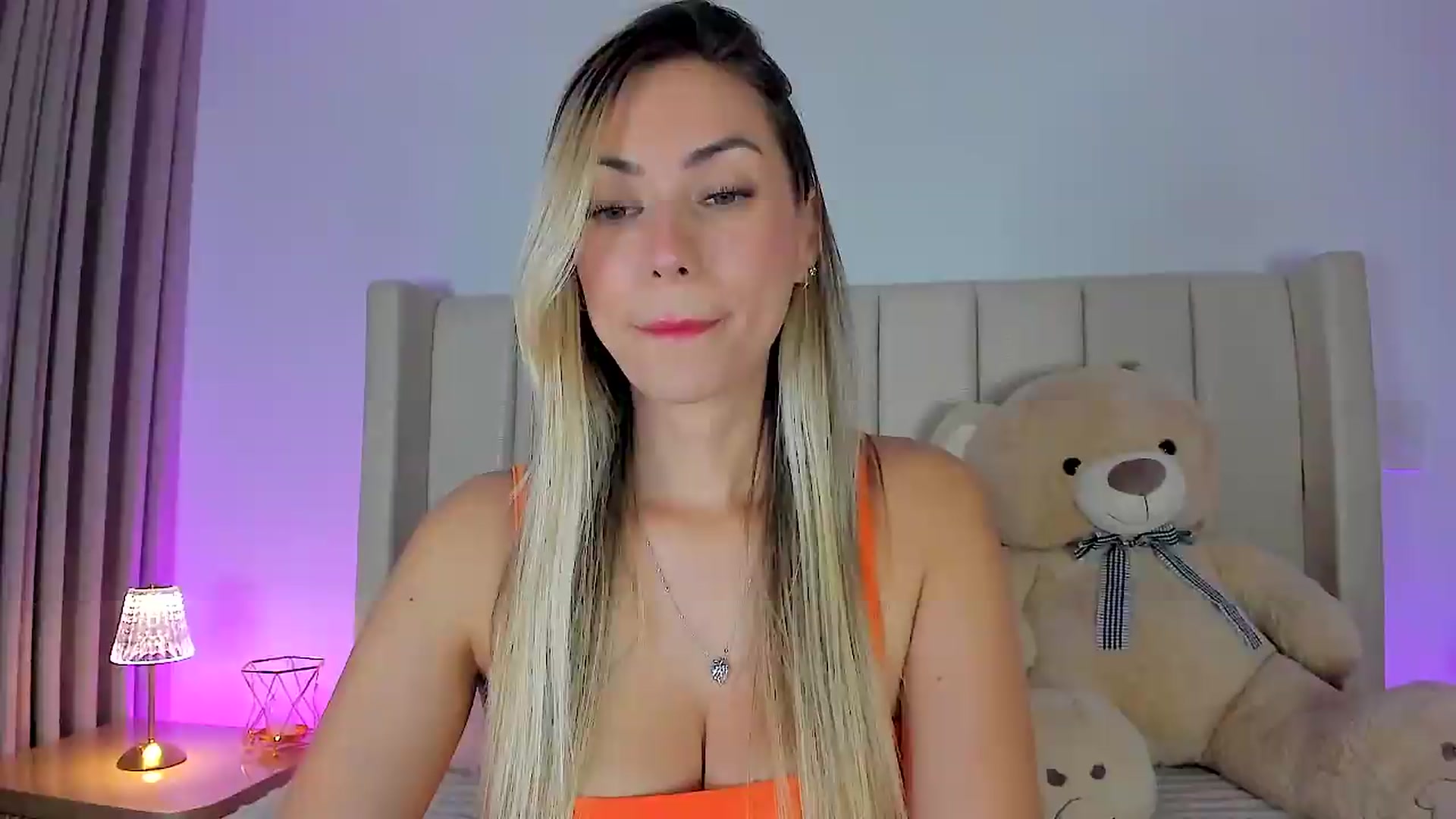 Gallery image thumbnail from SweetMar23's myfreecams stream on, 06/20/2026, 04:53 image 2 of 20