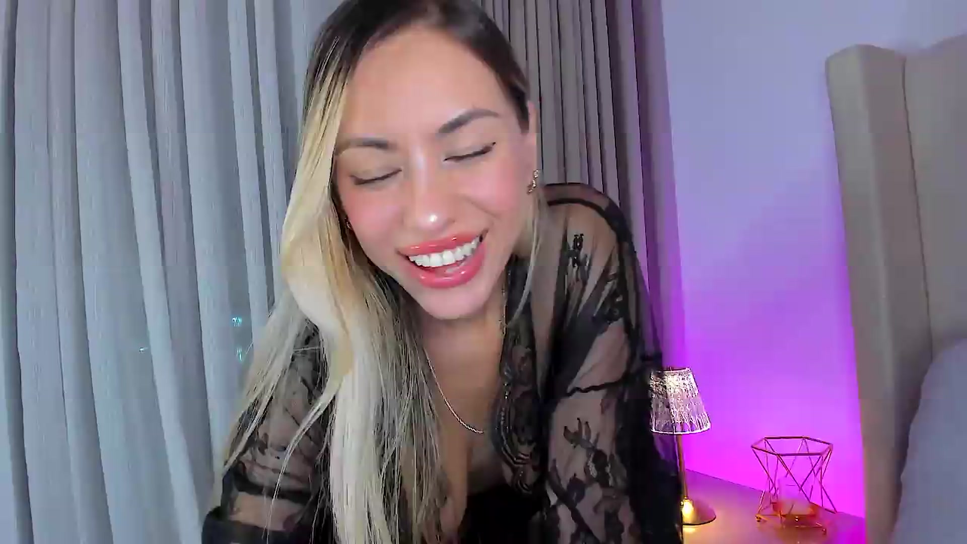 Gallery image thumbnail from SweetMar23's myfreecams stream on, 07/02/2026, 03:50 image 13 of 20