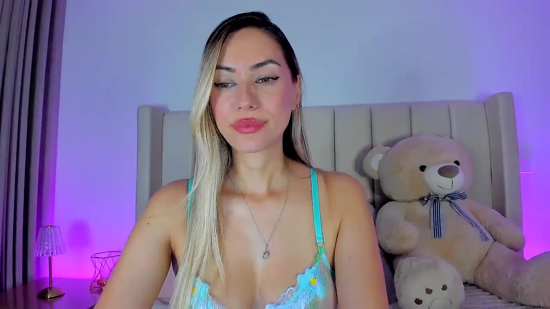Gallery image thumbnail from SweetMar23's myfreecams stream on, 07/05/2026, 03:50 image 16 of 20