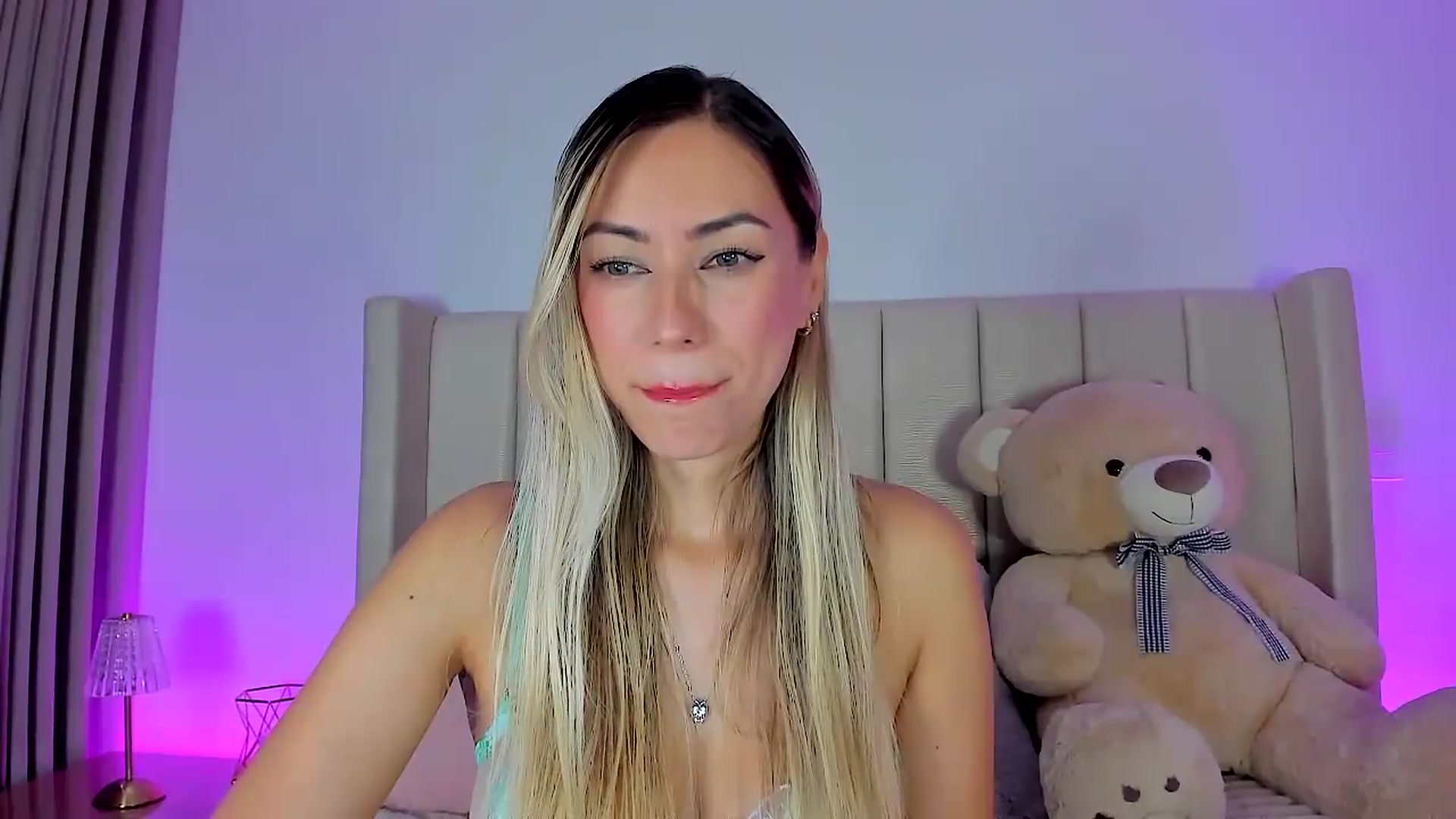 Gallery image thumbnail from SweetMar23's myfreecams stream on, 07/05/2026, 03:50 image 5 of 20