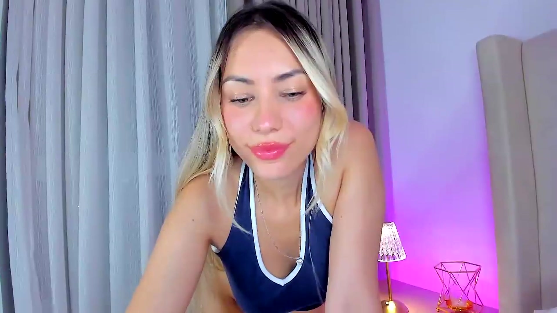 Gallery image thumbnail from SweetMar23's myfreecams stream on, 07/14/2026, 04:44 image 18 of 20