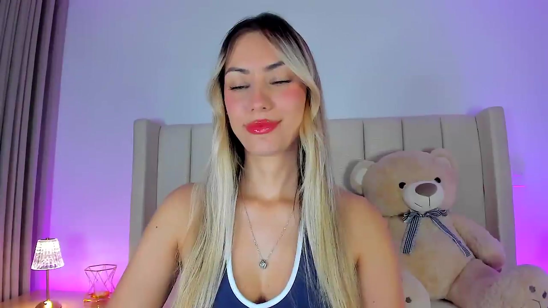 Gallery image thumbnail from SweetMar23's myfreecams stream on, 07/14/2026, 04:44 image 3 of 20
