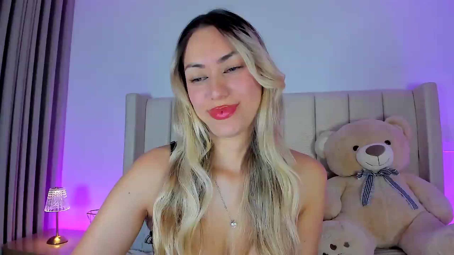 Gallery image thumbnail from SweetMar23's myfreecams stream on, 07/18/2026, 03:08 image 5 of 20