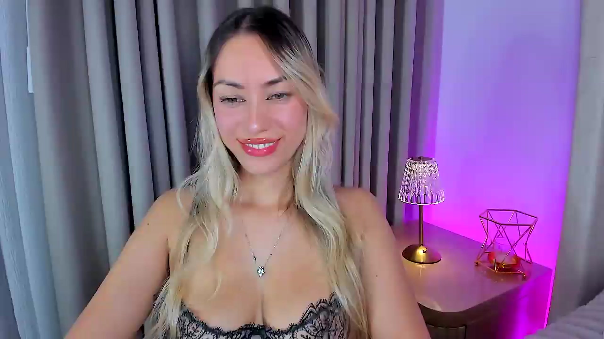 Gallery image thumbnail from SweetMar23's myfreecams stream on, 07/18/2026, 03:33 image 1 of 20