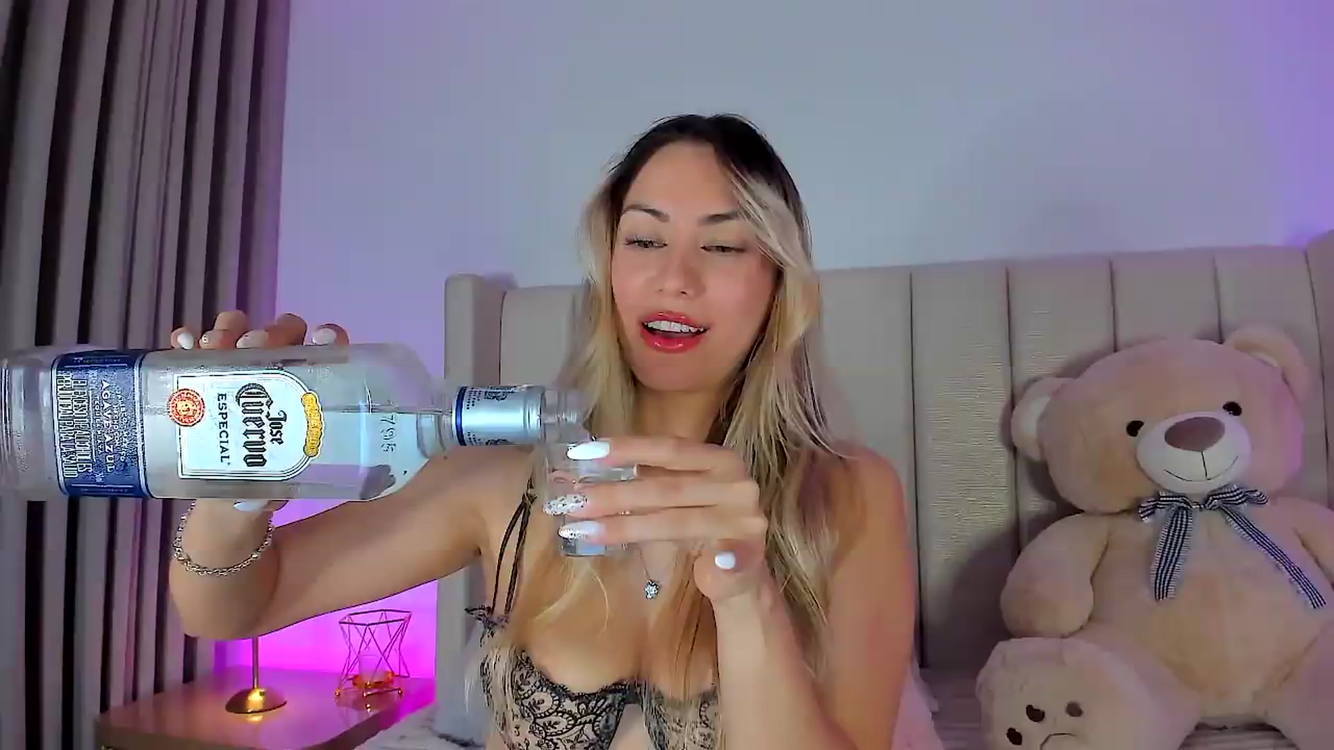 Gallery image thumbnail from SweetMar23's myfreecams stream on, 07/18/2026, 04:16 image 5 of 20