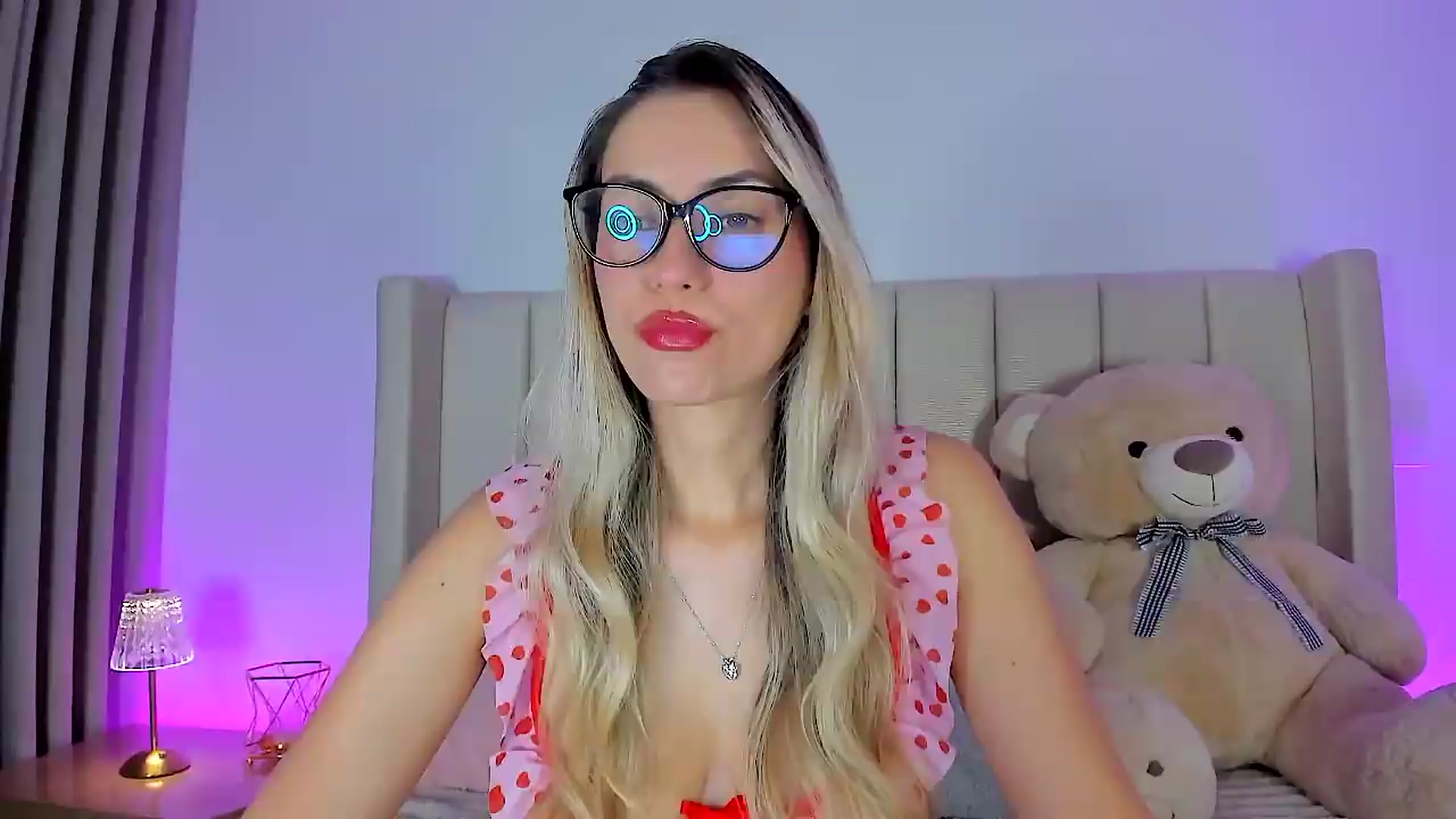 Gallery image thumbnail from SweetMar23's myfreecams stream on, 07/19/2026, 04:02 image 1 of 20