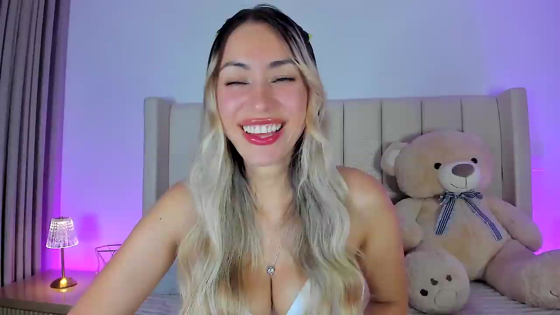 Gallery image thumbnail from SweetMar23's myfreecams stream on, 07/21/2026, 03:14 image 11 of 20