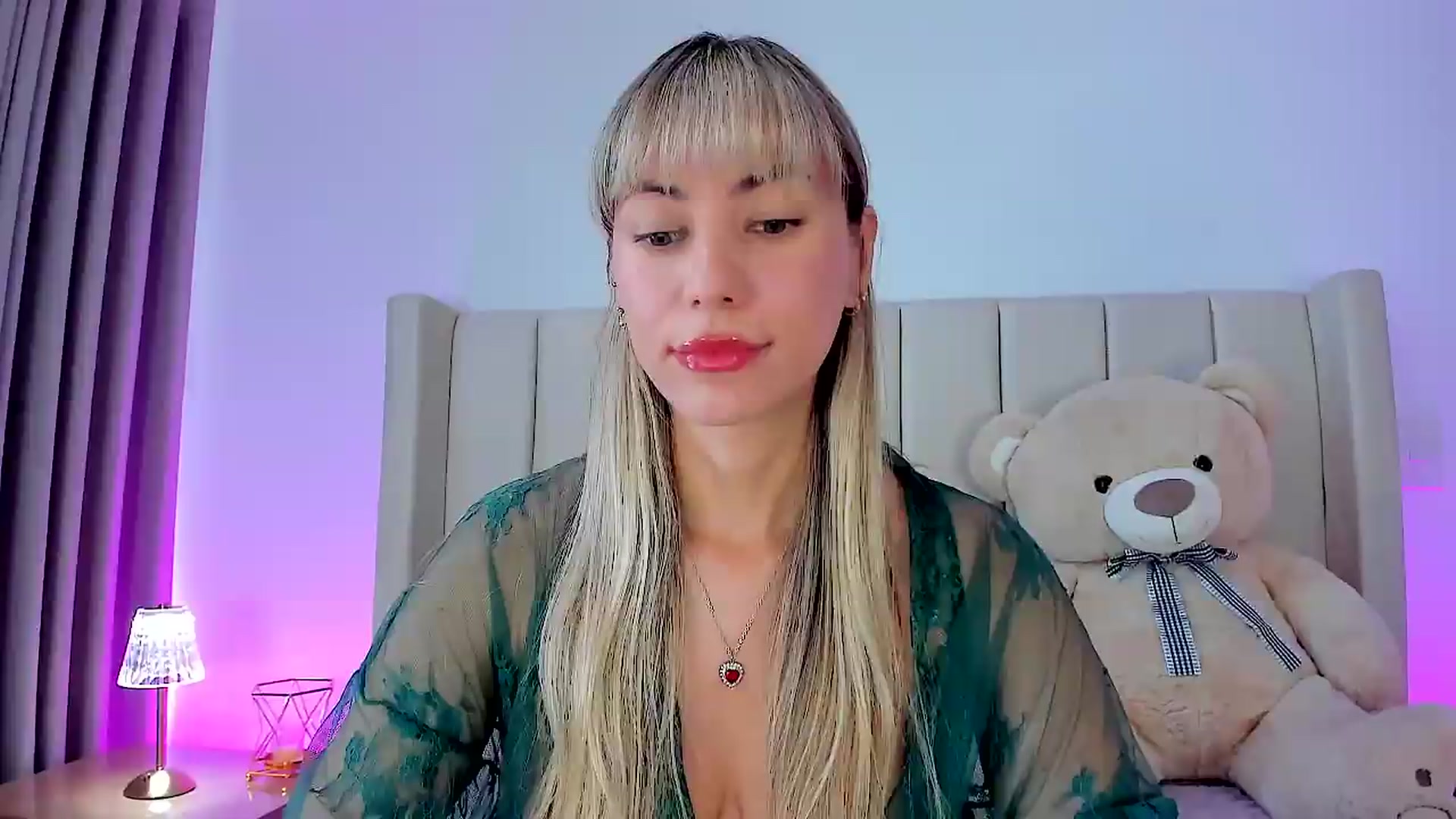 Gallery image thumbnail from SweetMar23's myfreecams stream on, 08/19/2026, 20:10 image 1 of 20