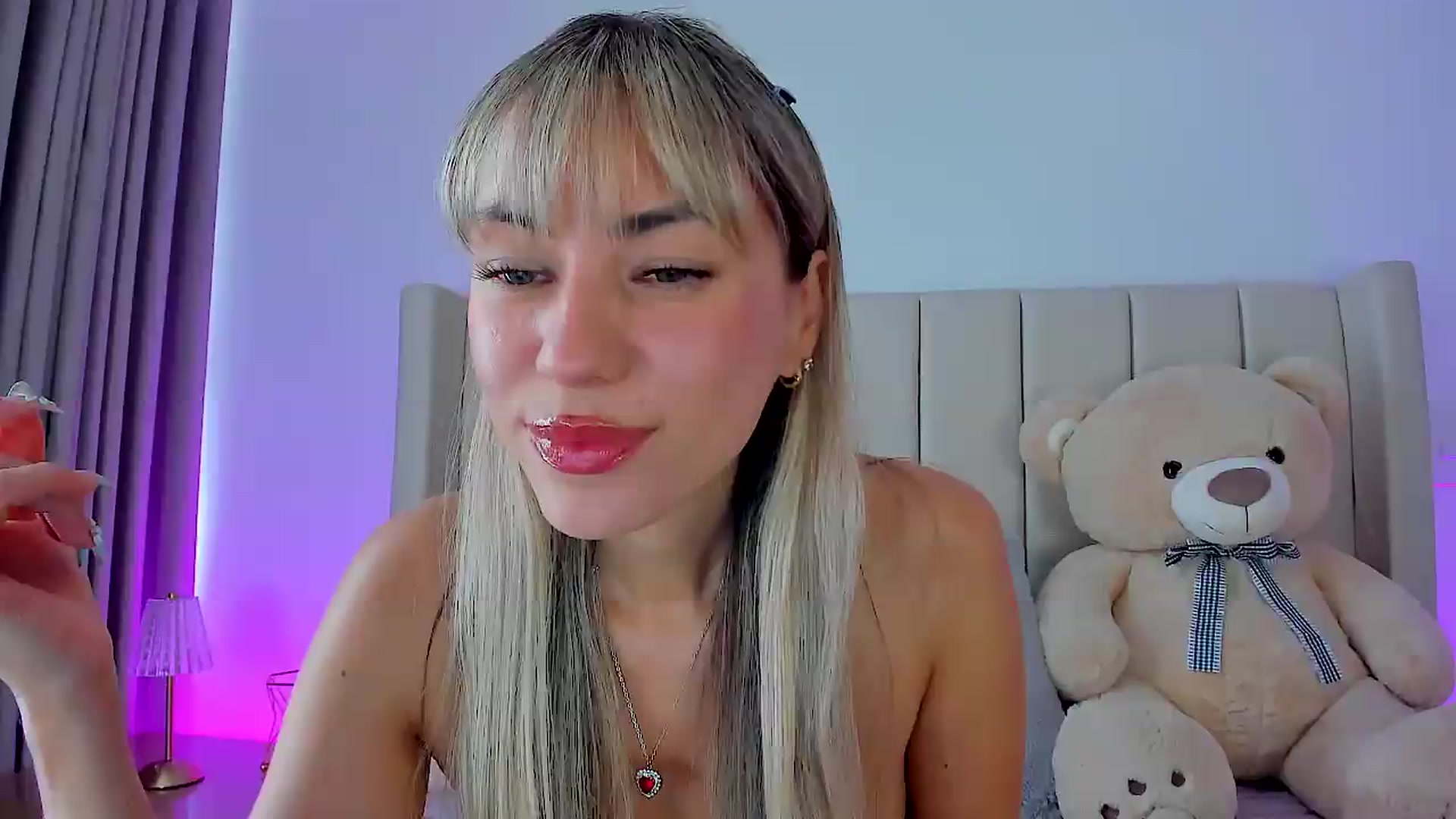 Gallery image thumbnail from SweetMar23's myfreecams stream on, 08/21/2026, 17:15 image 2 of 20