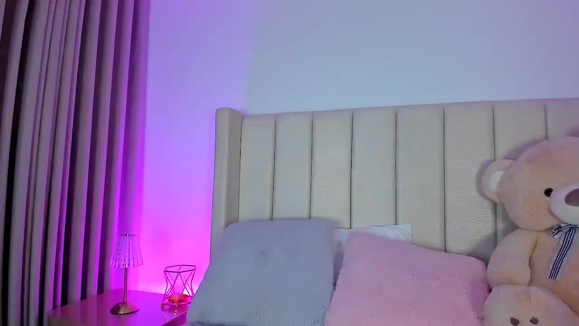 Gallery image thumbnail from SweetMar23's myfreecams stream on, 08/24/2026, 24:54 image 20 of 20
