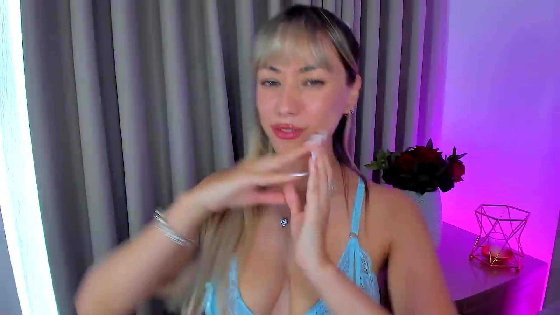 Gallery image thumbnail from SweetMar23's myfreecams stream on, 09/06/2026, 24:45 image 4 of 20