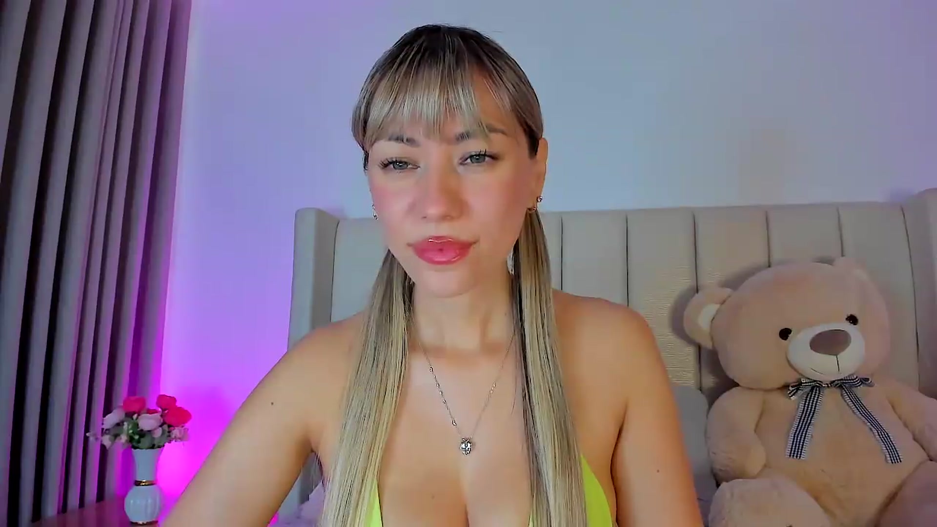 Gallery image thumbnail from SweetMar23's myfreecams stream on, 09/13/2026, 19:36 image 5 of 20