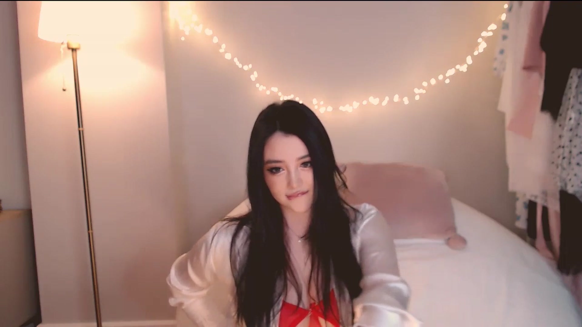 Gallery image thumbnail from SweetMelons's myfreecams stream on, 04/20/2026, 10:20 image 16 of 20
