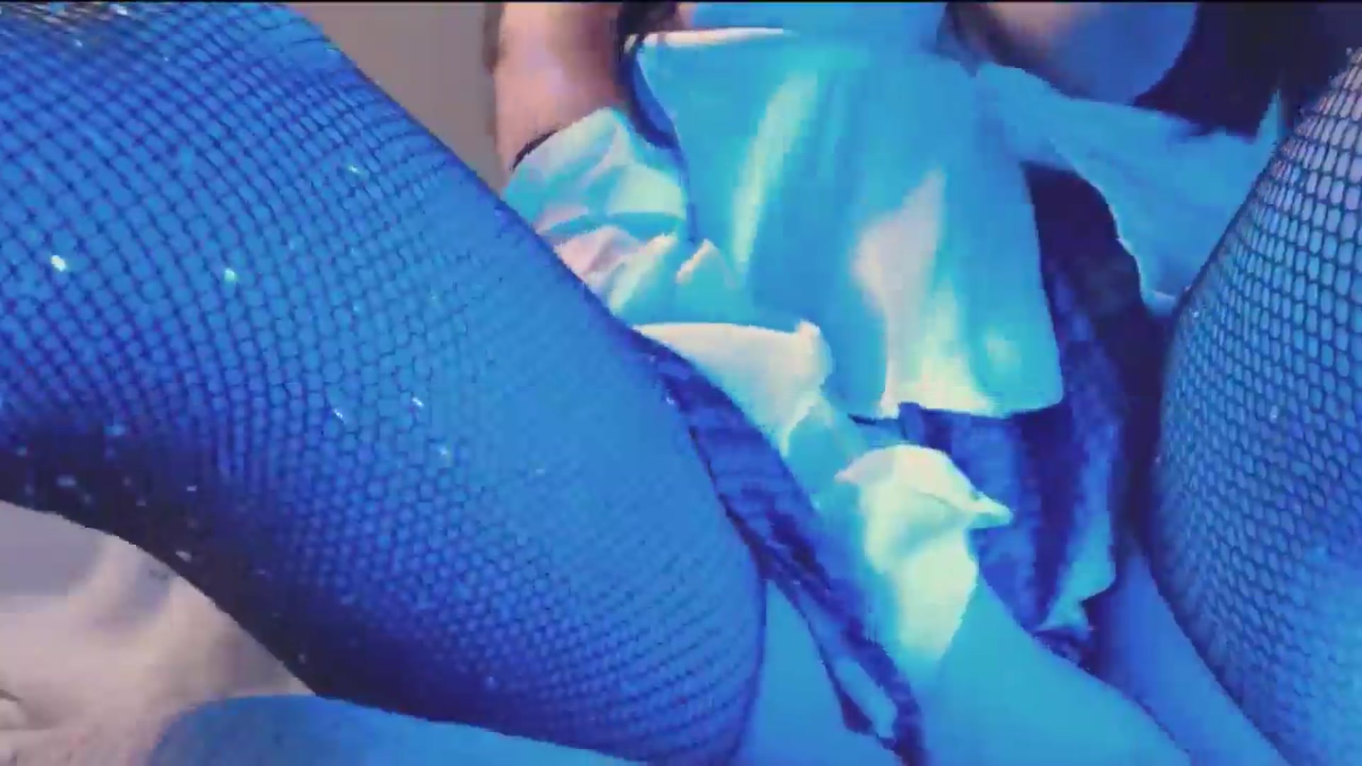 Gallery image thumbnail from SweetMelons's myfreecams stream on, 05/02/2026, 15:21 image 14 of 20