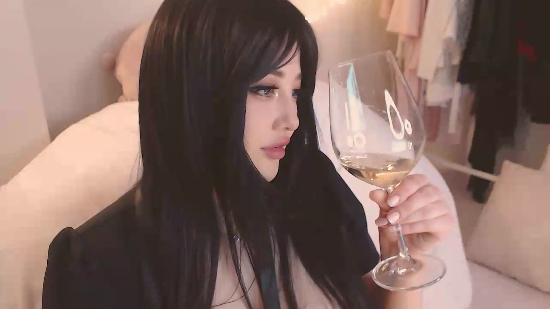 Gallery image thumbnail from SweetMelons's myfreecams stream on, 06/28/2026, 08:49 image 9 of 20
