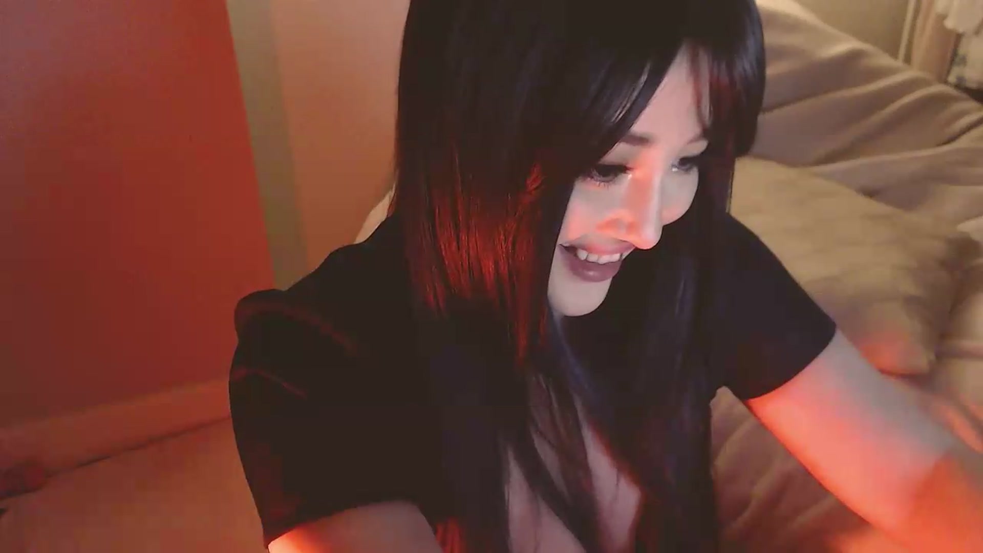 Gallery image thumbnail from SweetMelons's myfreecams stream on, 06/28/2026, 16:51 image 17 of 20