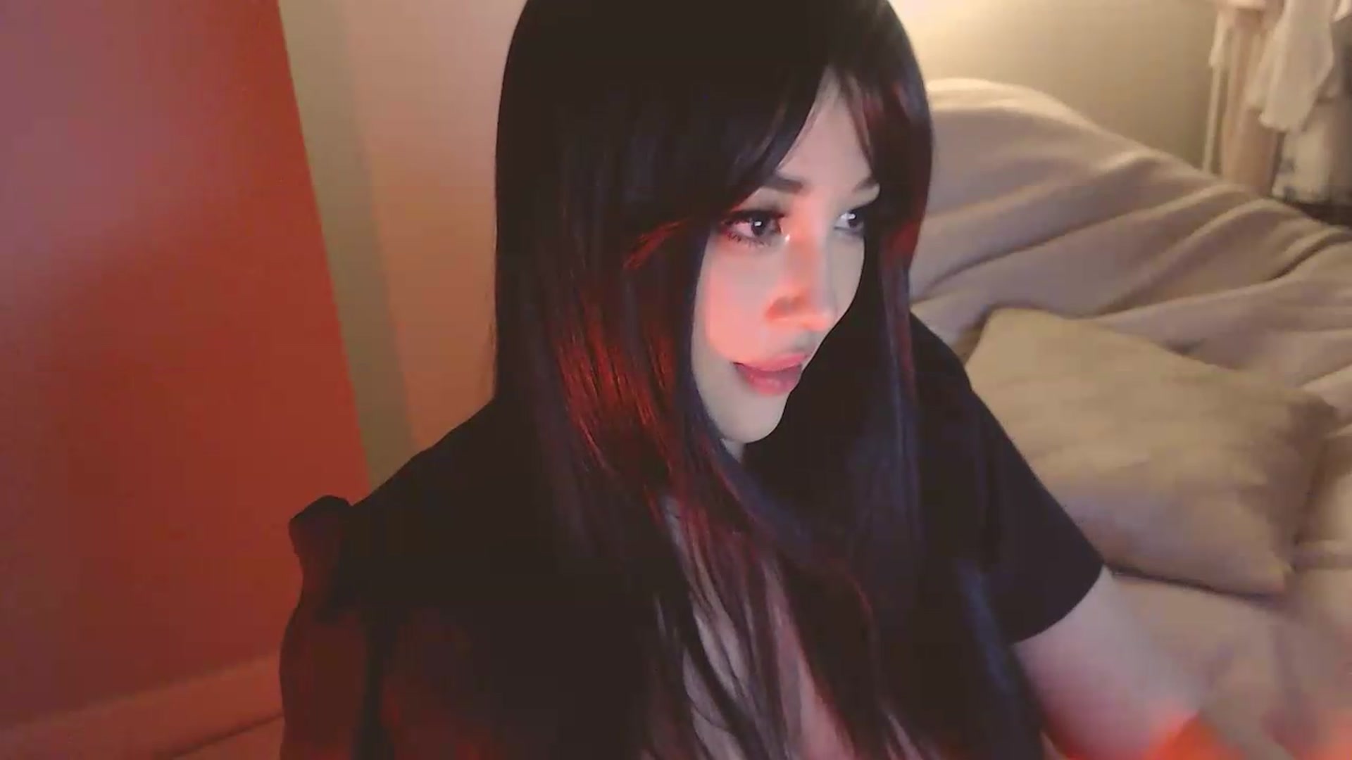 Gallery image thumbnail from SweetMelons's myfreecams stream on, 06/28/2026, 16:51 image 16 of 20