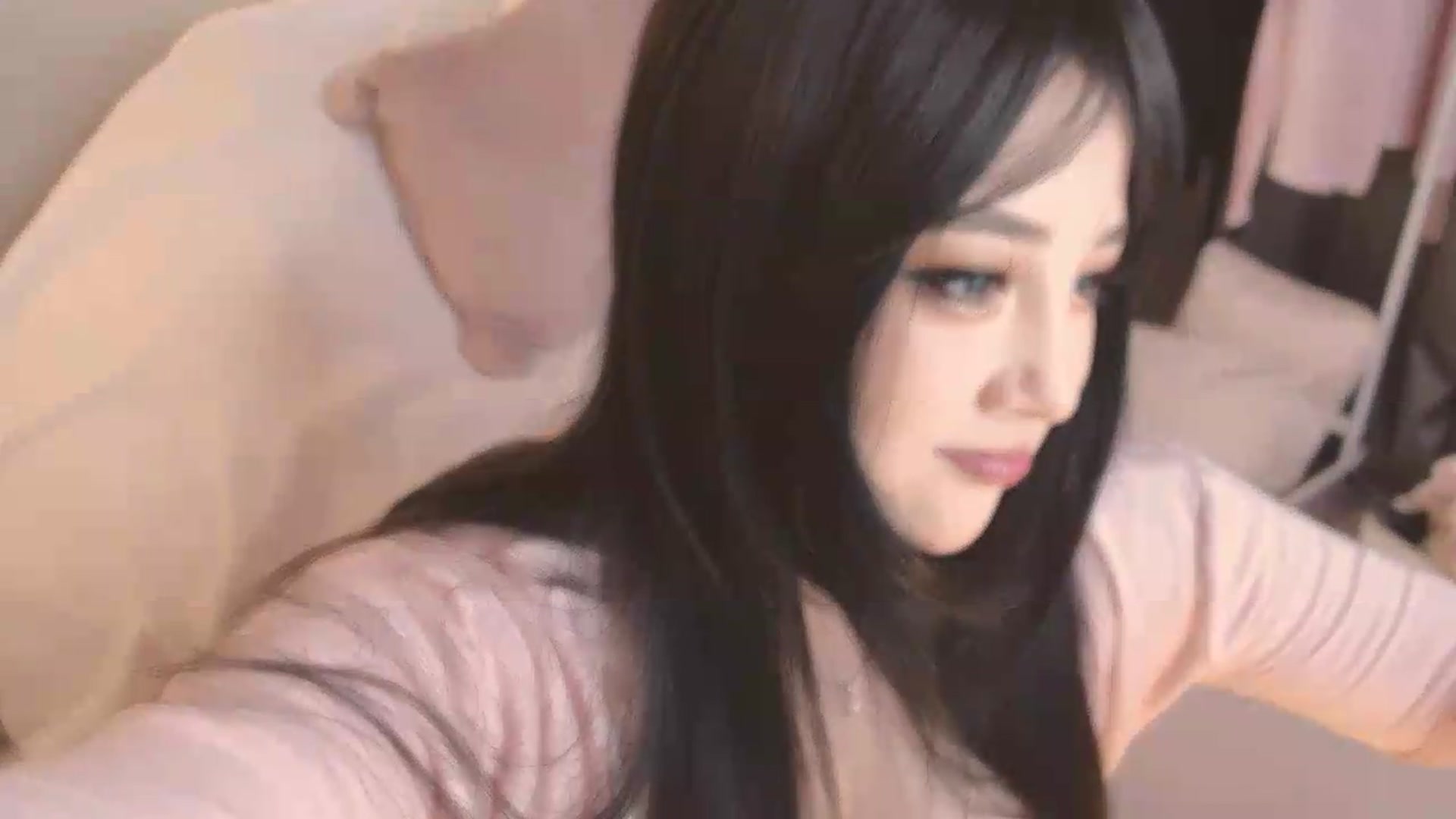 Gallery image thumbnail from SweetMelons's myfreecams stream on, 07/02/2026, 07:33 image 10 of 20