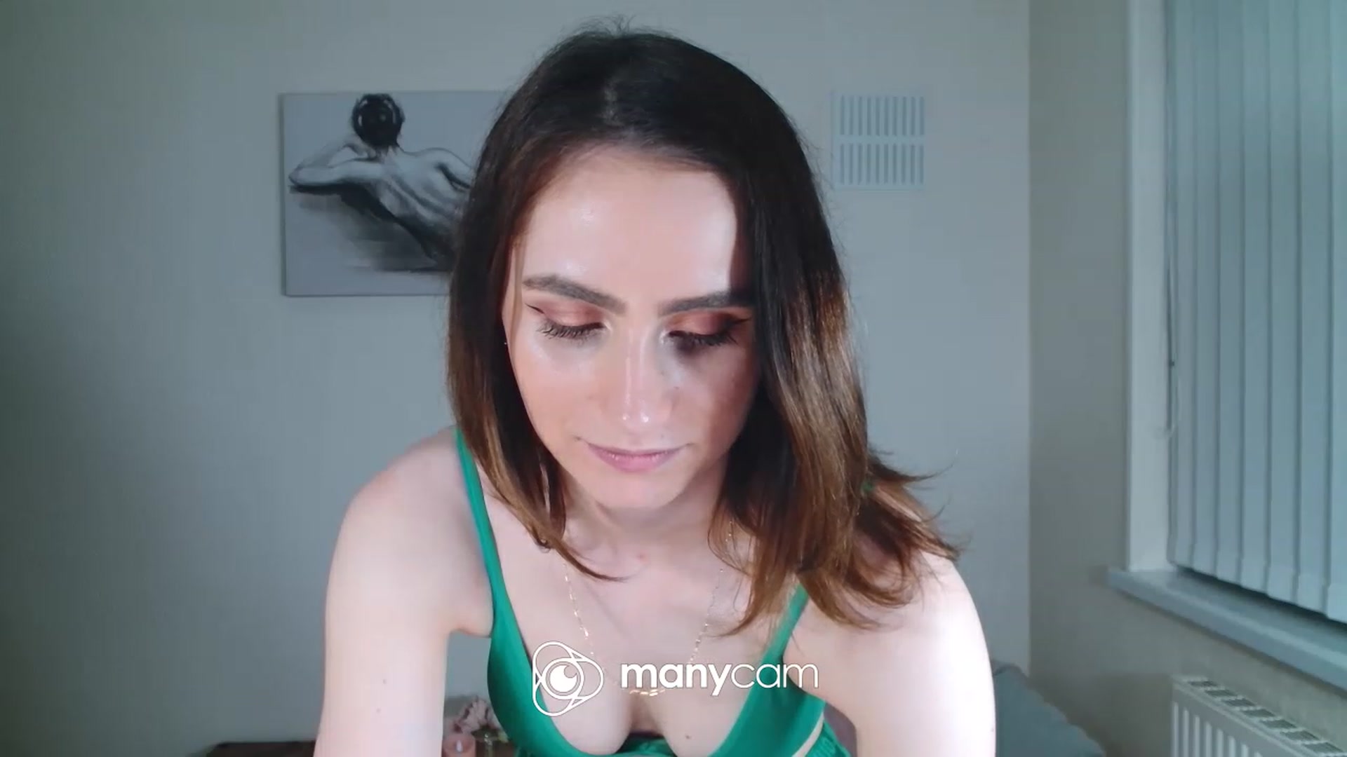 Gallery image thumbnail from SweetMilla18's myfreecams stream on, 06/08/2023, 22:52 image 17 of 20