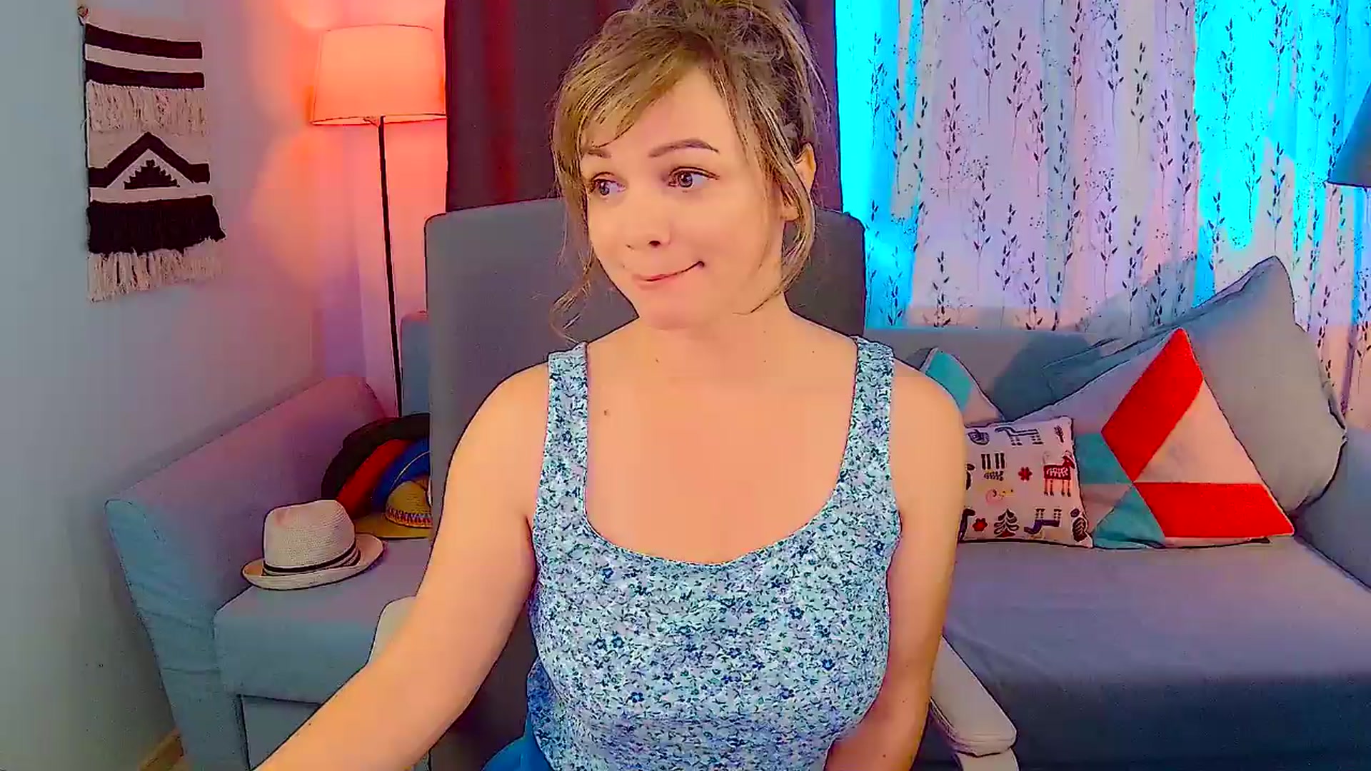 Gallery image thumbnail from SweetNGoofy's myfreecams stream on, 09/14/2026, 09:14 image 8 of 20